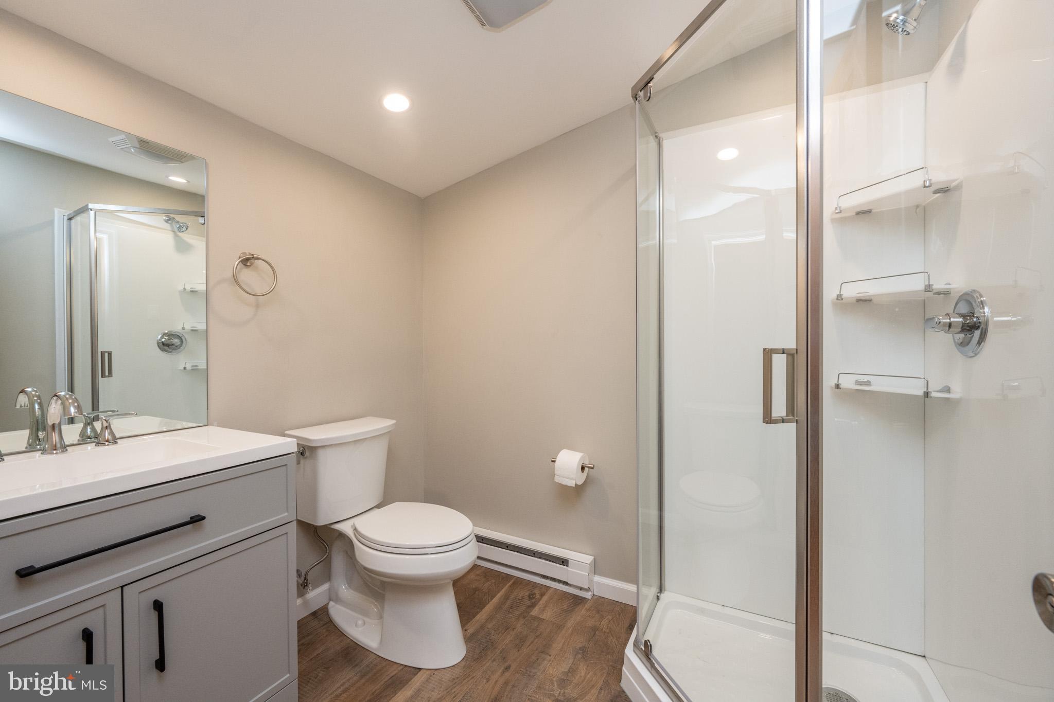 LAKE SHORE DRIVE - Residential