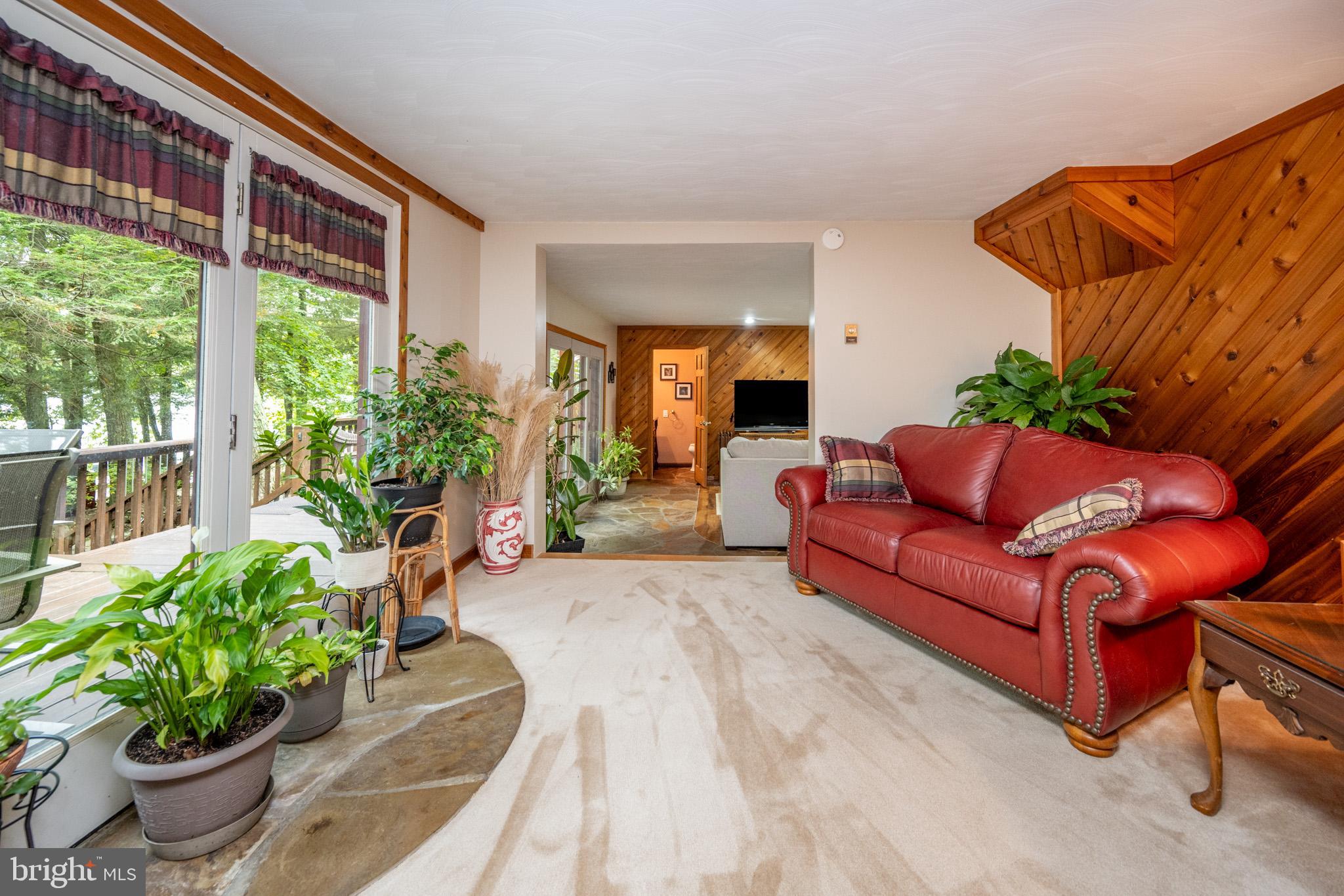 LAKE SHORE DRIVE - Residential