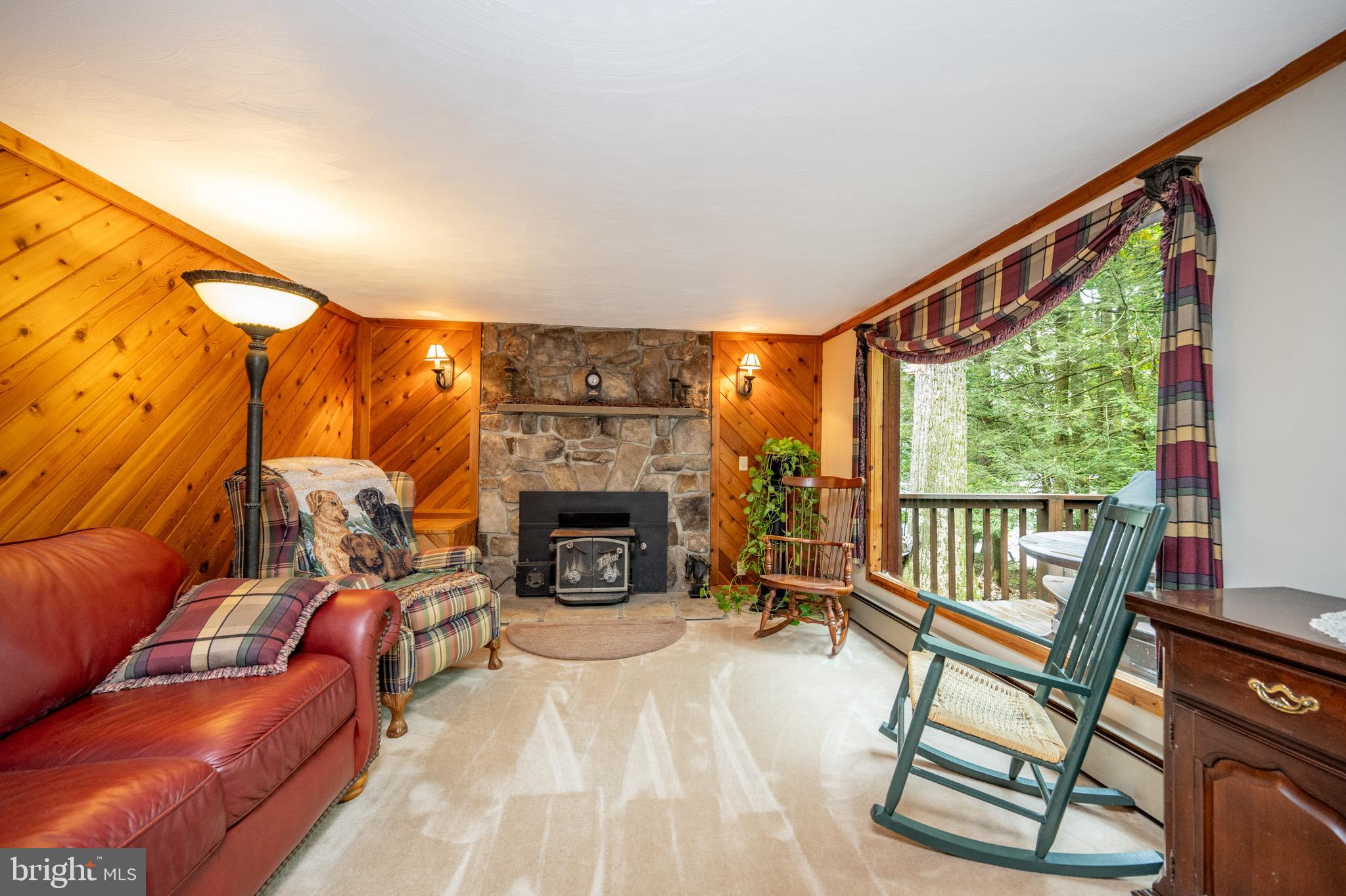 LAKE SHORE DRIVE - Residential