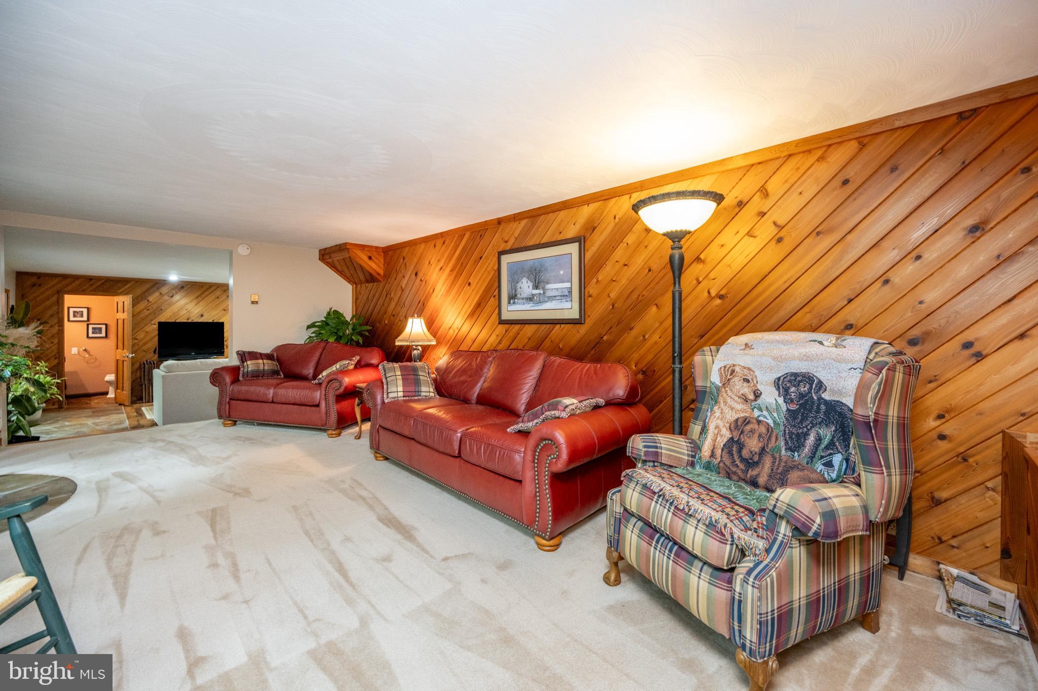 LAKE SHORE DRIVE - Residential