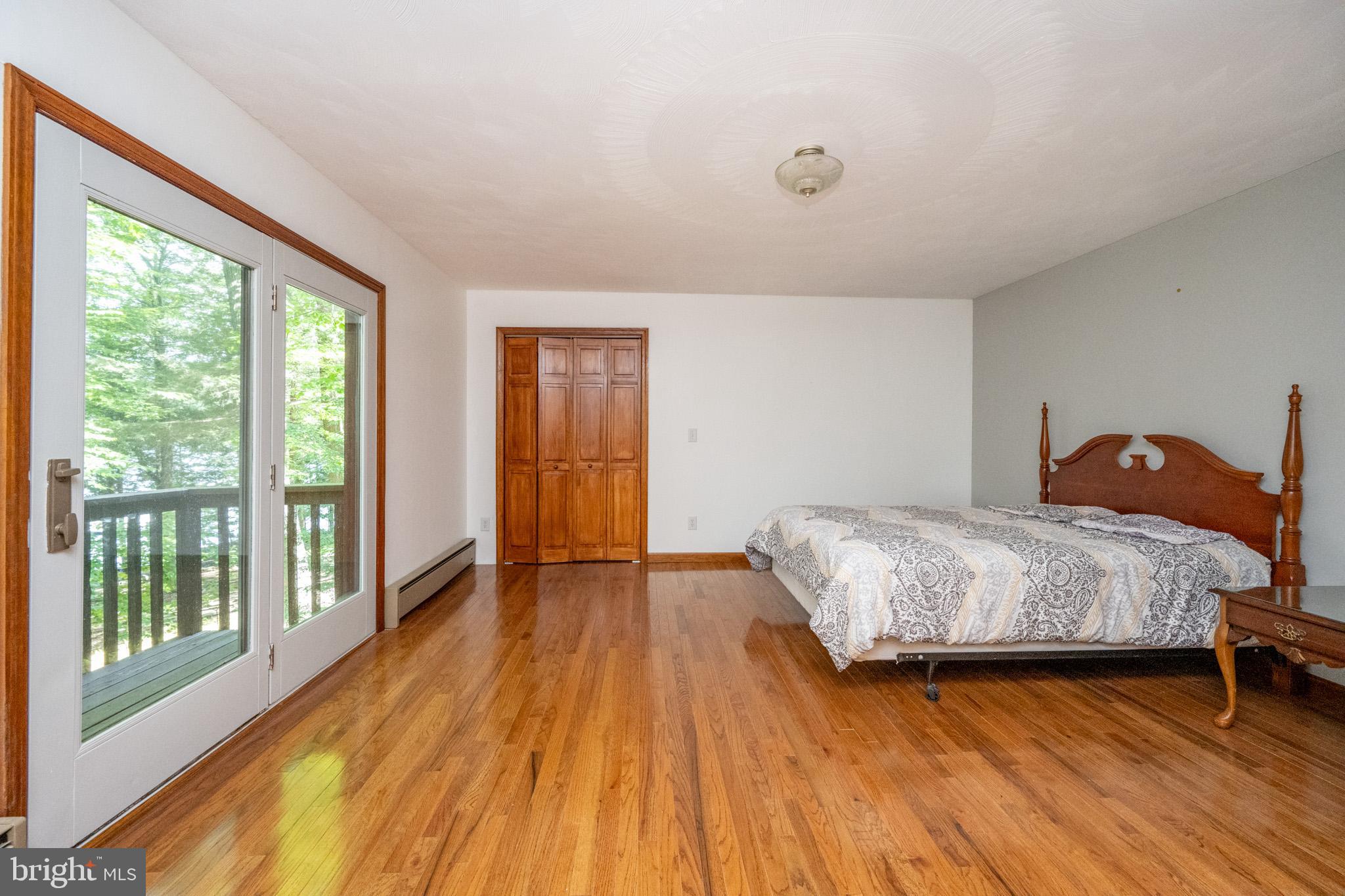 LAKE SHORE DRIVE - Residential