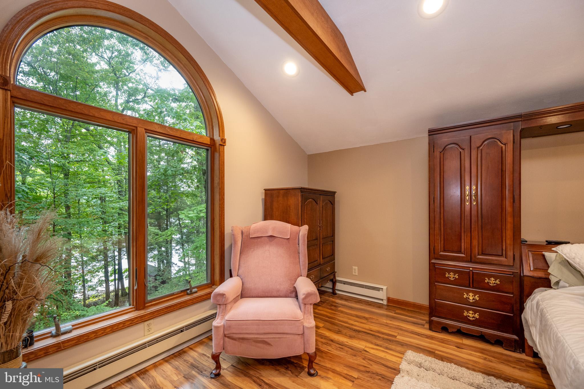 LAKE SHORE DRIVE - Residential