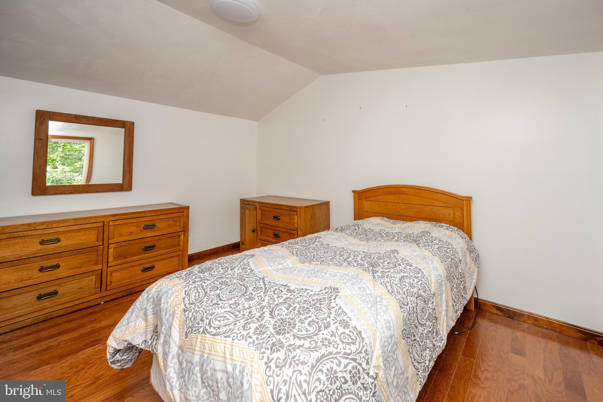 LAKE SHORE DRIVE - Residential