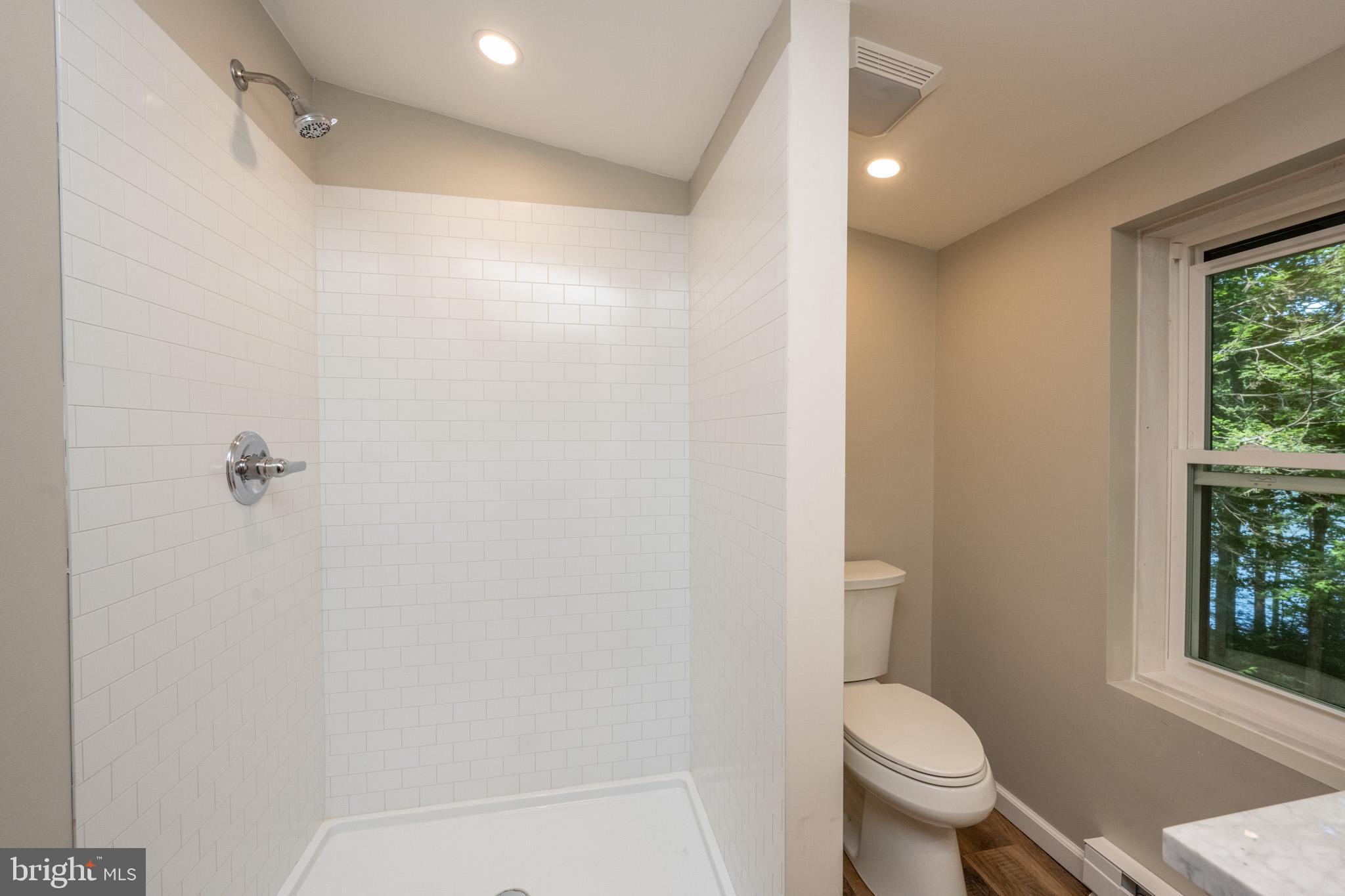 LAKE SHORE DRIVE - Residential