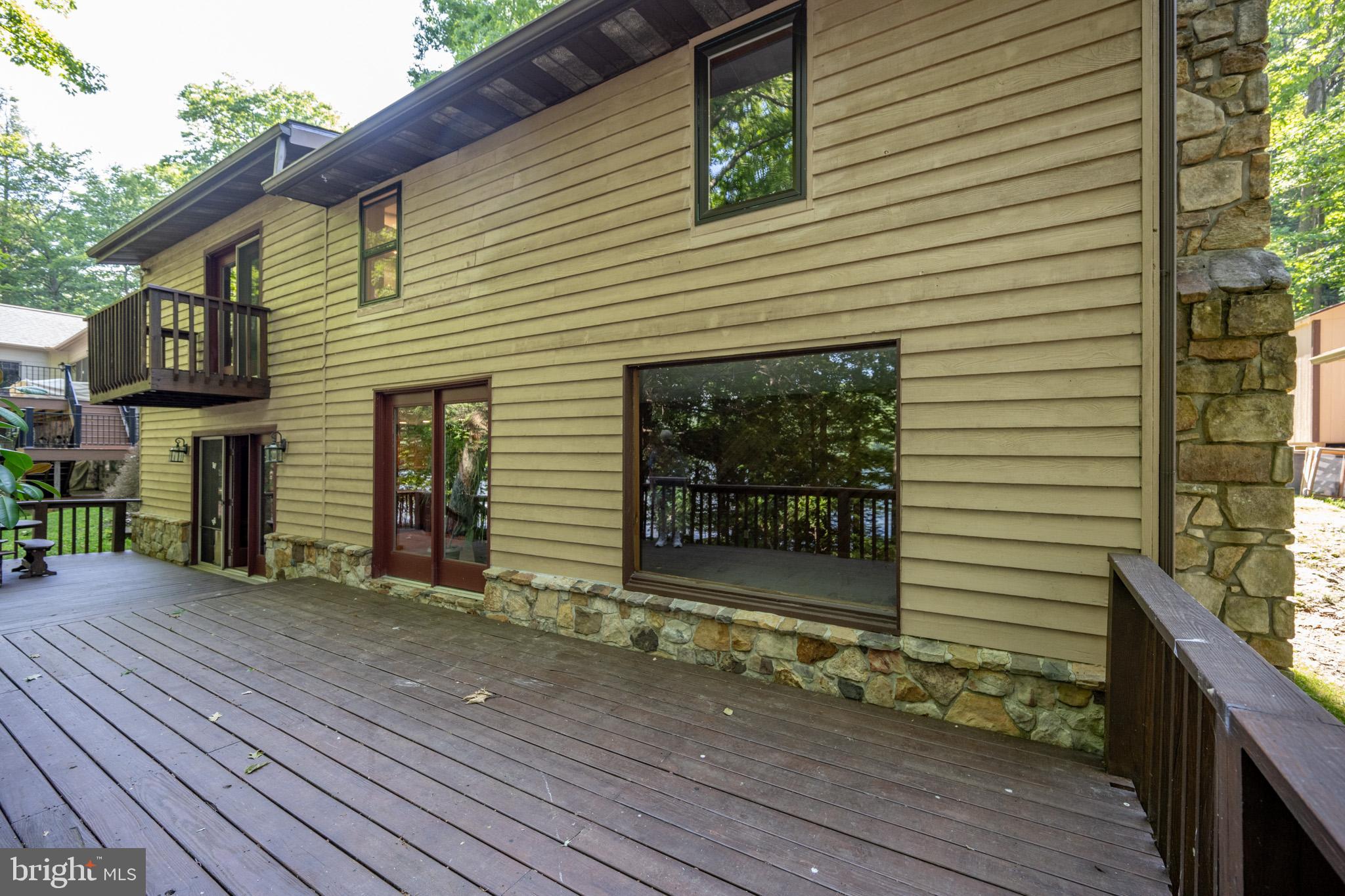 LAKE SHORE DRIVE - Residential