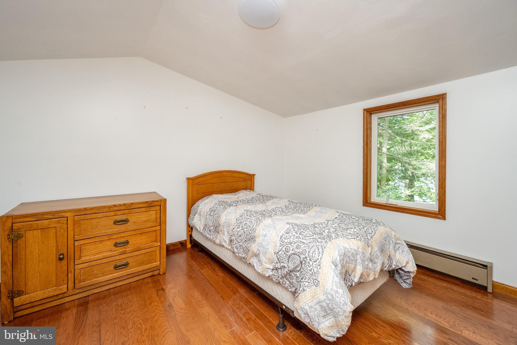 LAKE SHORE DRIVE - Residential