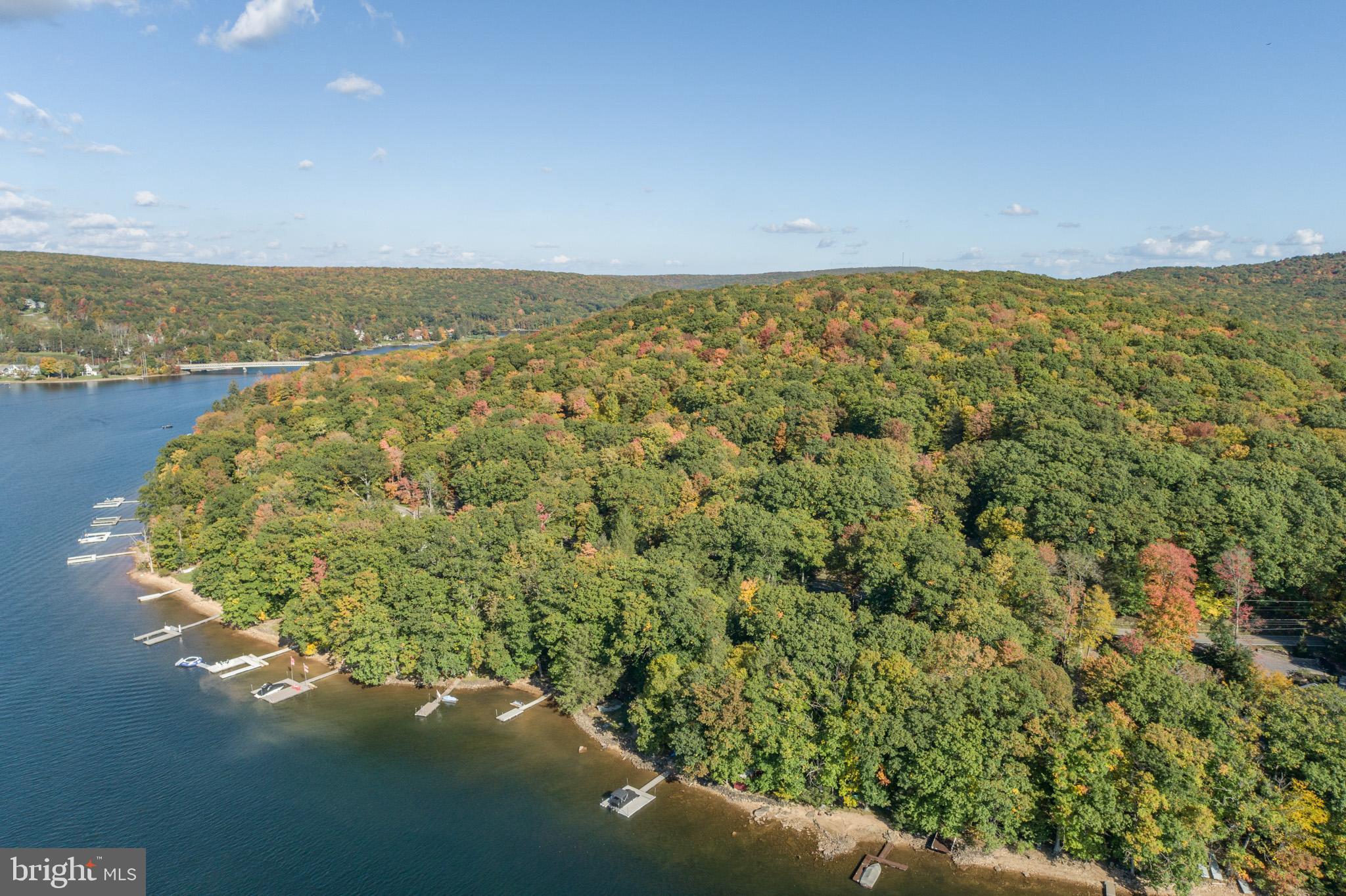 LAKE SHORE DRIVE - Residential