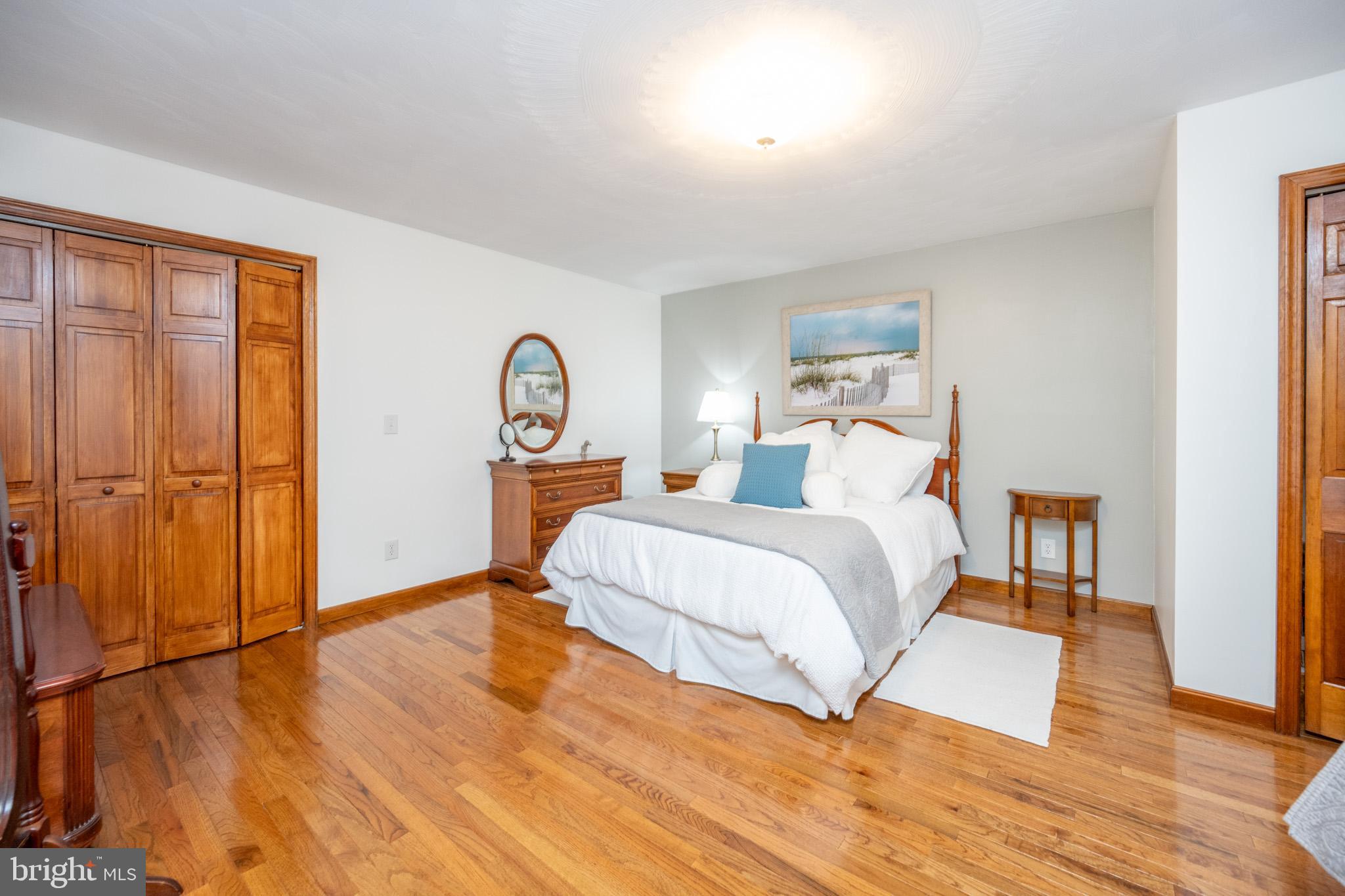 LAKE SHORE DRIVE - Residential