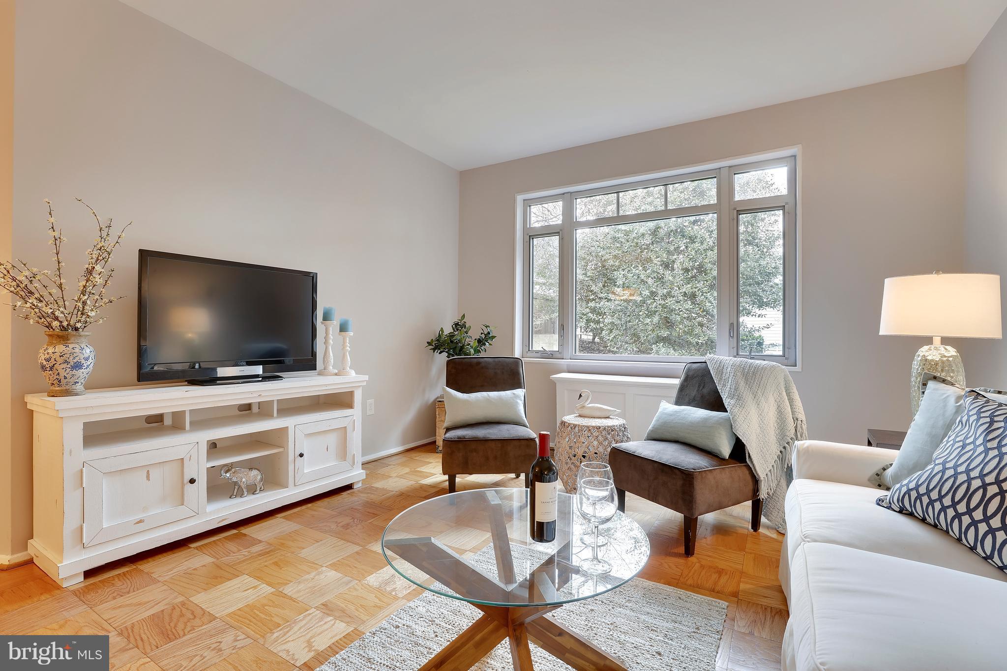 KENWOOD PLACE - Residential