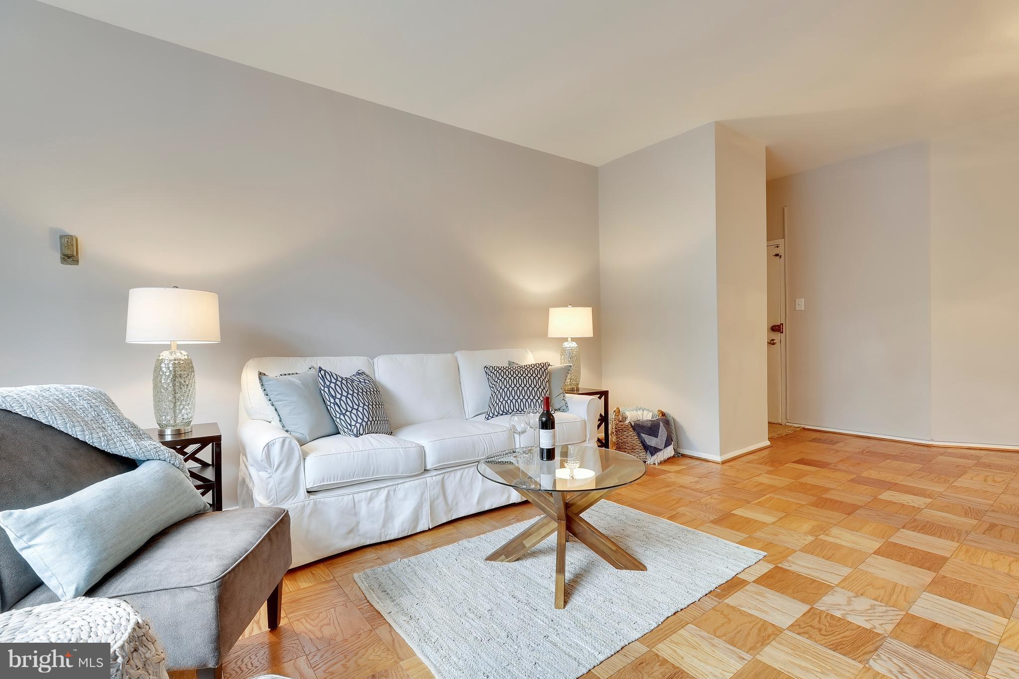 KENWOOD PLACE - Residential