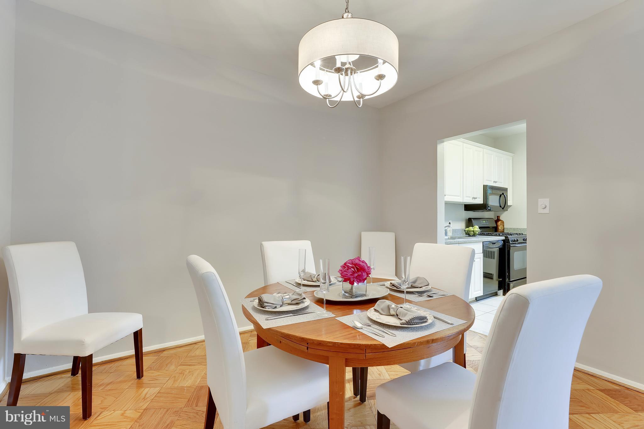 KENWOOD PLACE - Residential