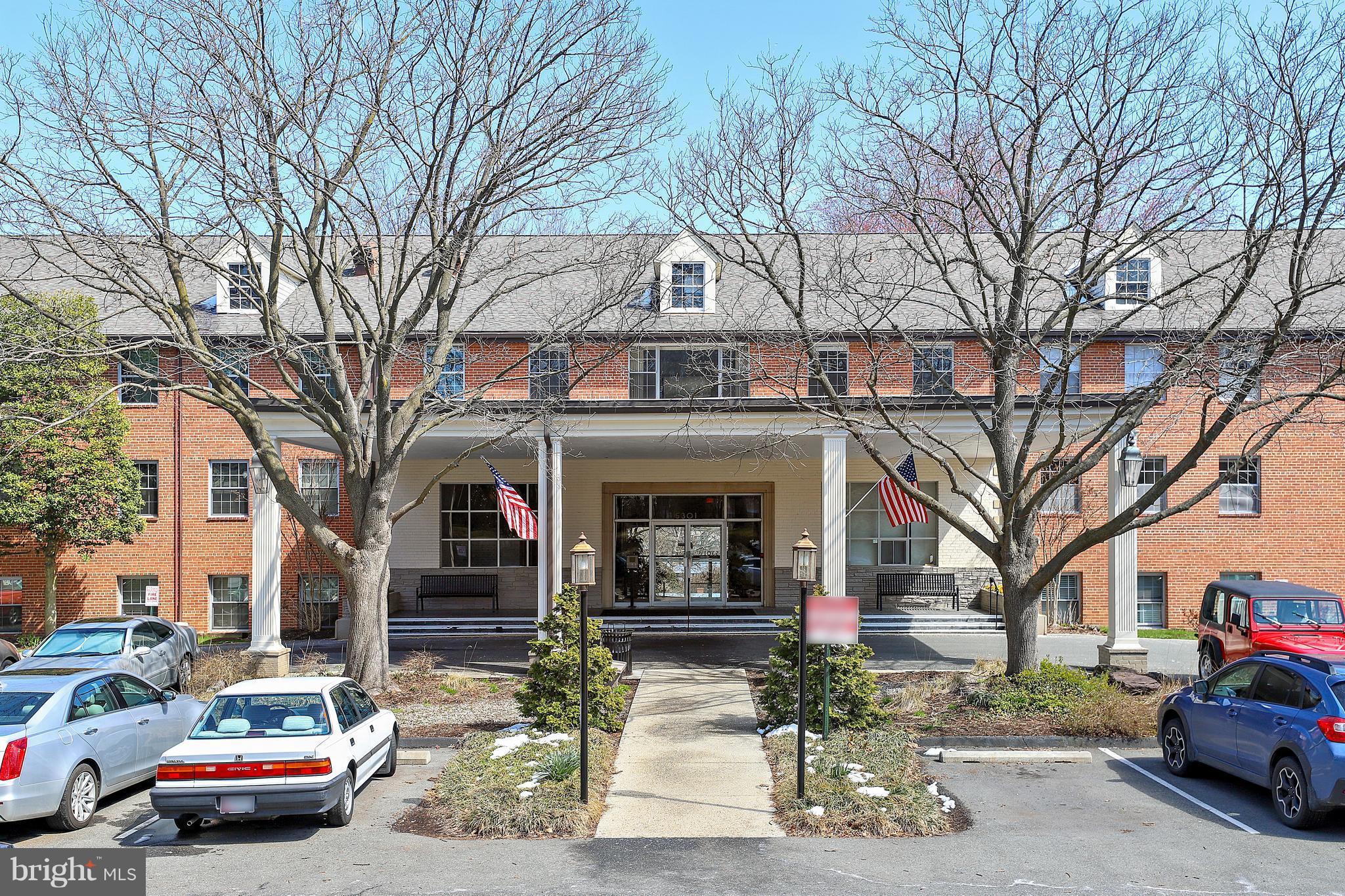 KENWOOD PLACE - Residential