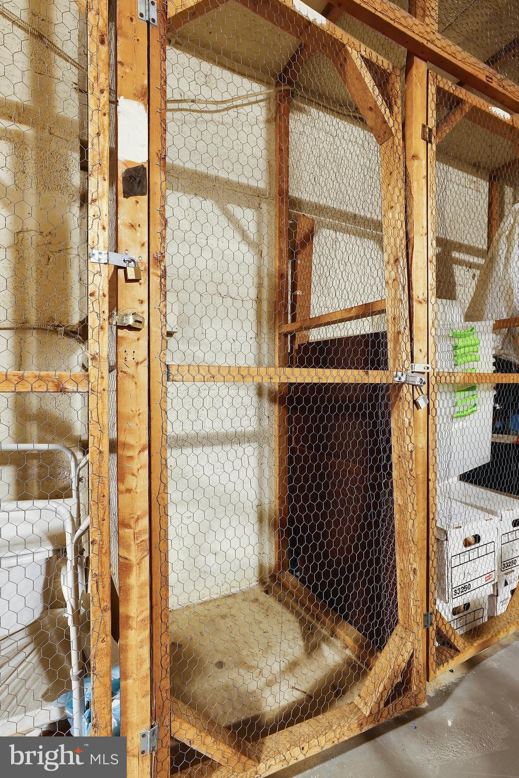 KENWOOD PLACE - Residential