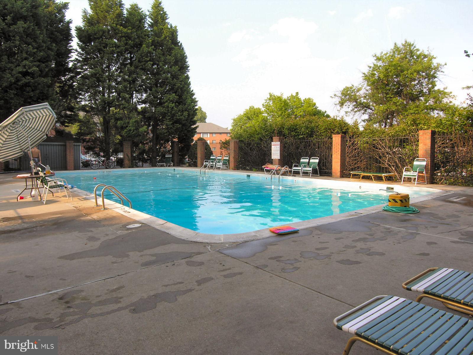 KENWOOD PLACE - Residential