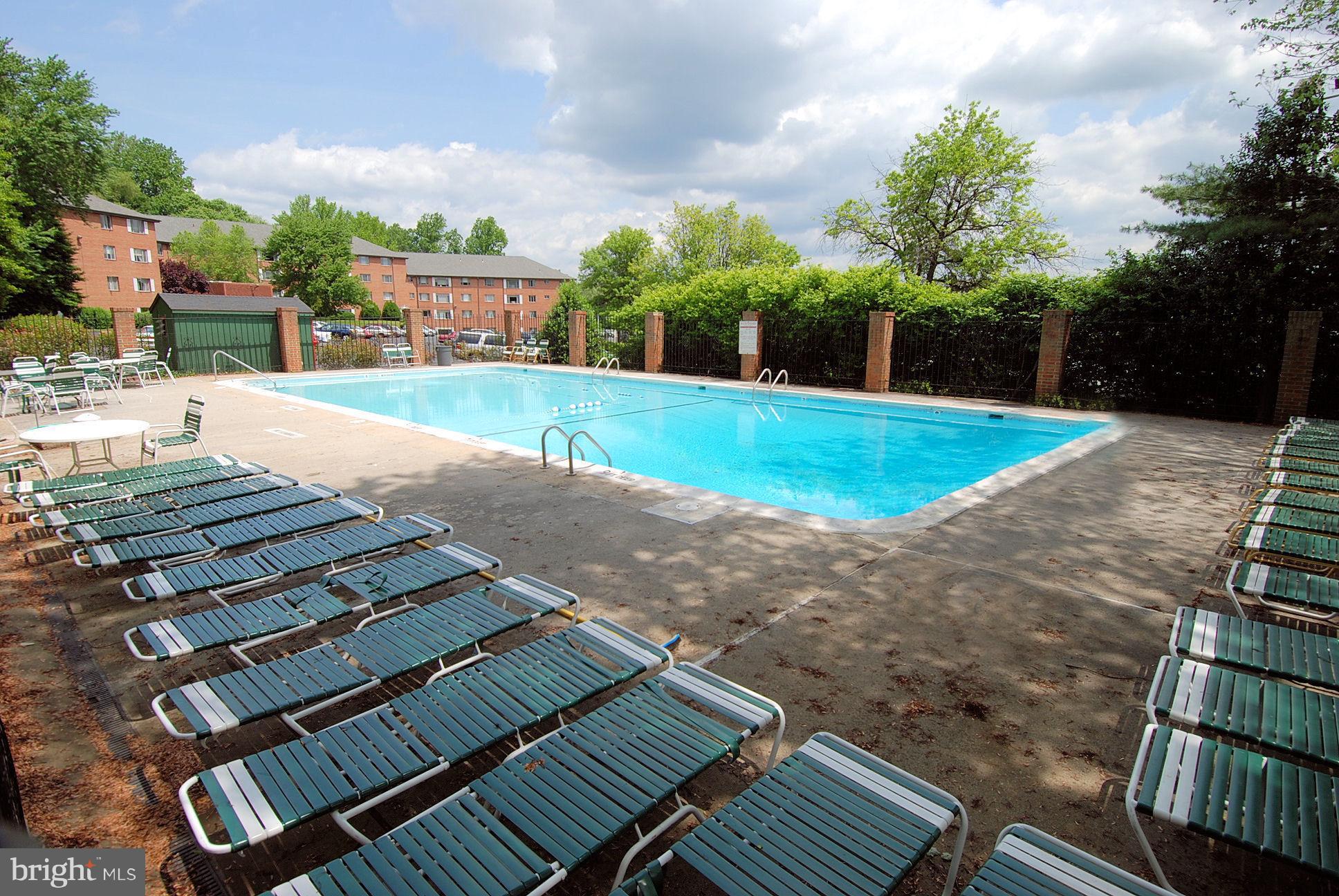 KENWOOD PLACE - Residential