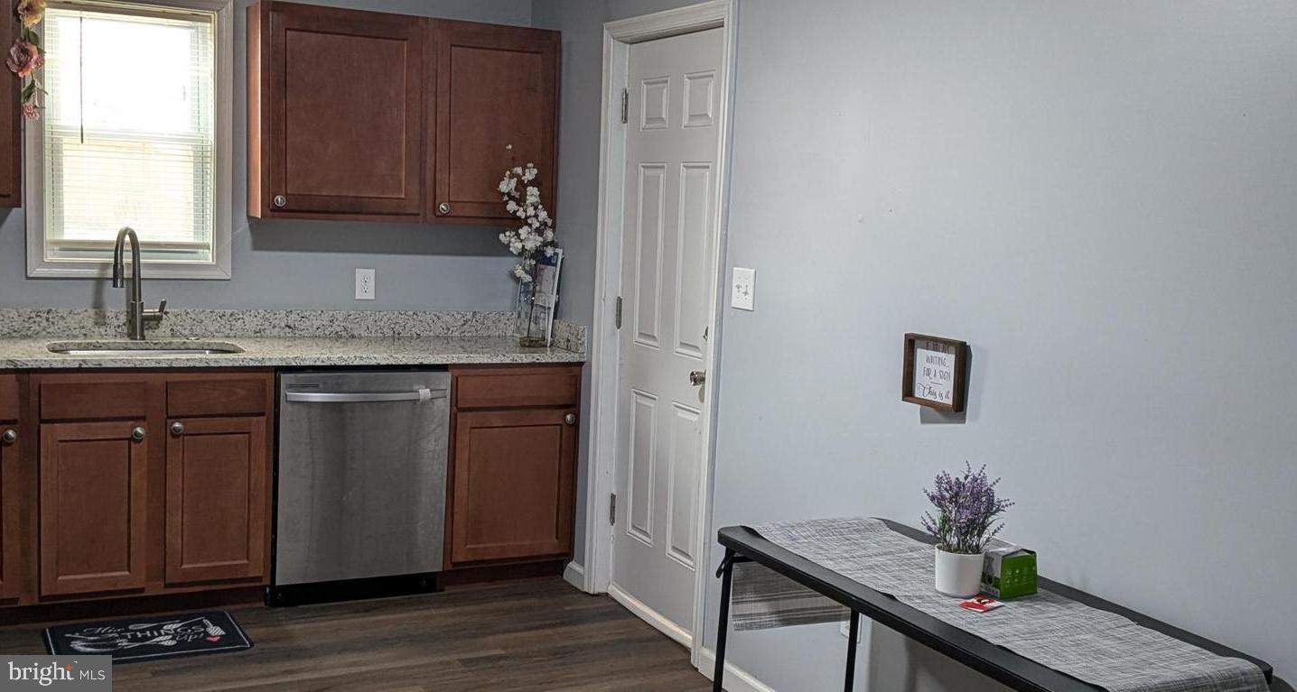 JONATHAN STREET AREA - Residential Lease