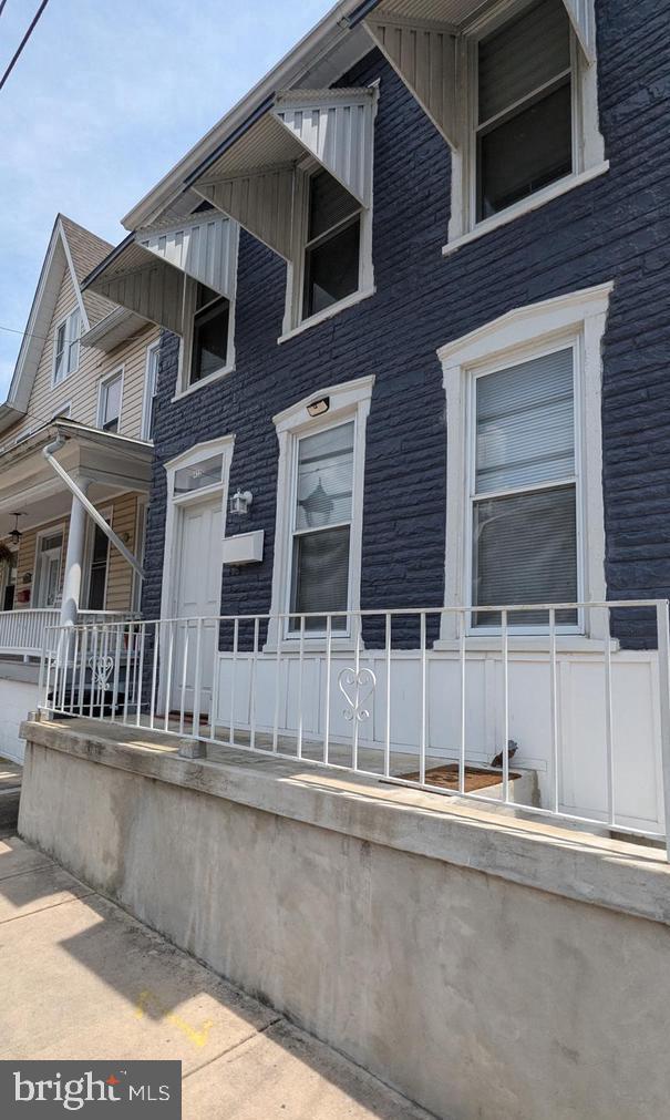 JONATHAN STREET AREA - Residential Lease