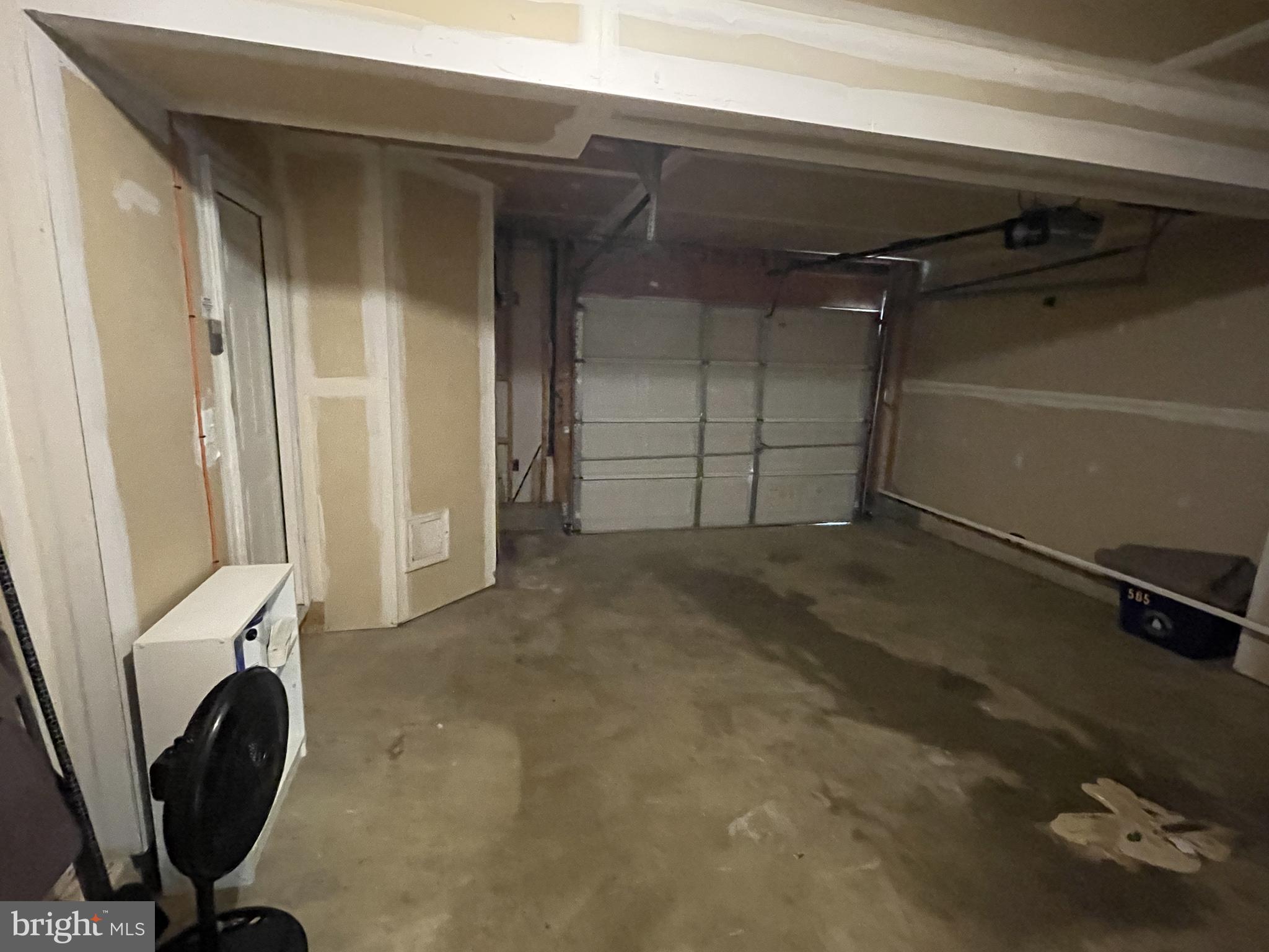 SYCAMORE HILL - Residential Lease