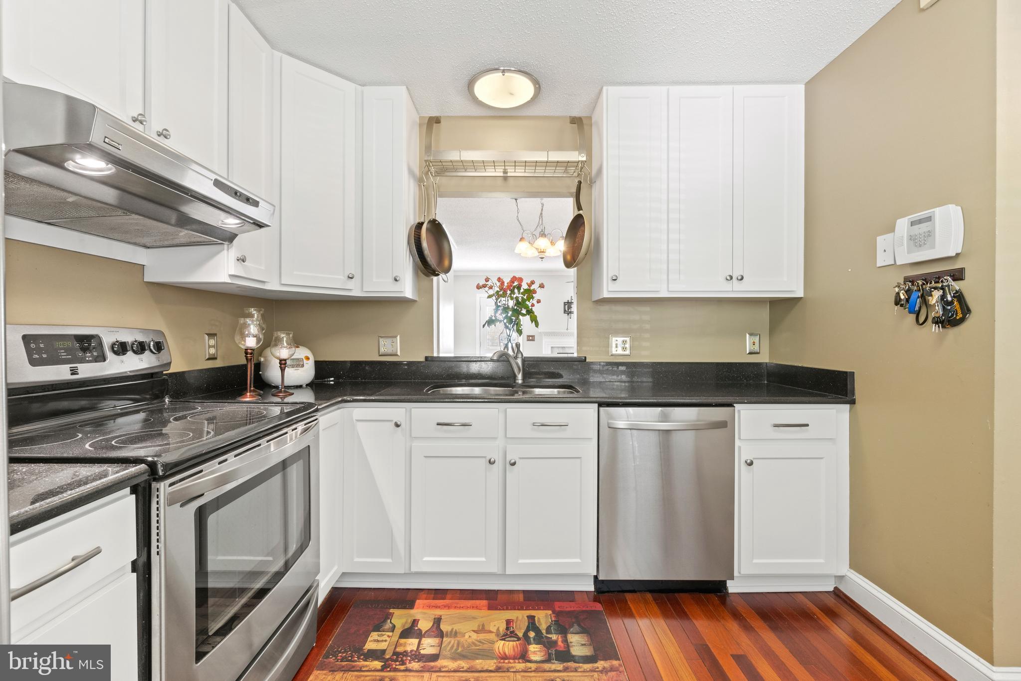 STONE RIVER - Residential