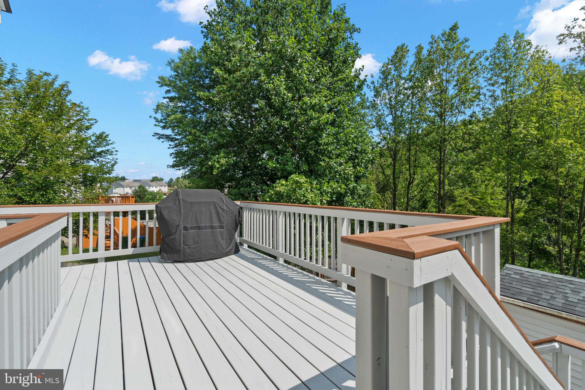 STONE RIVER - Residential