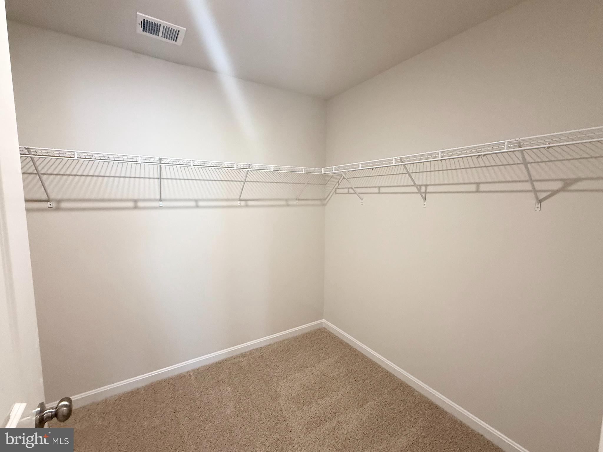 RED HILL - Residential