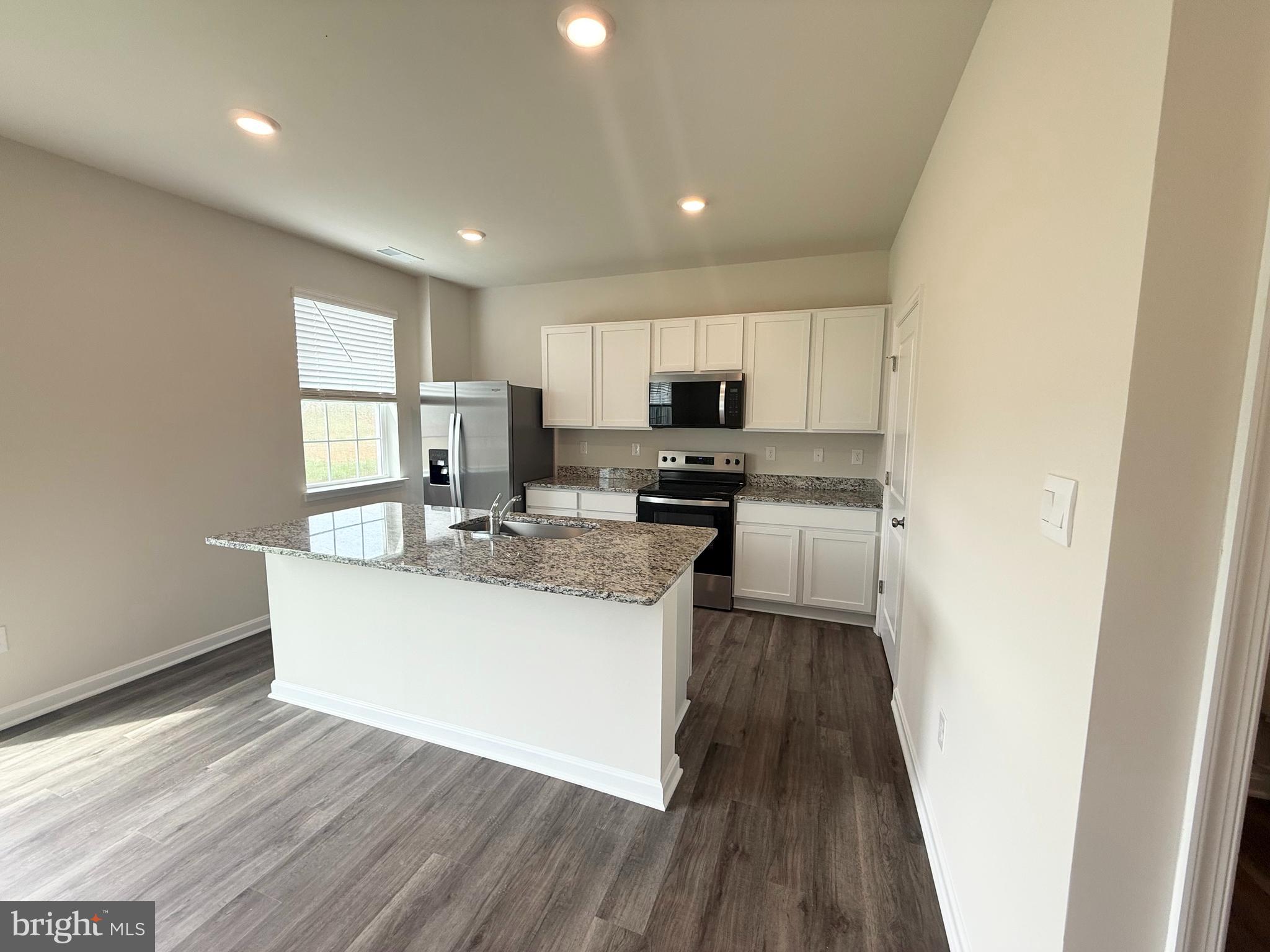 RED HILL - Residential