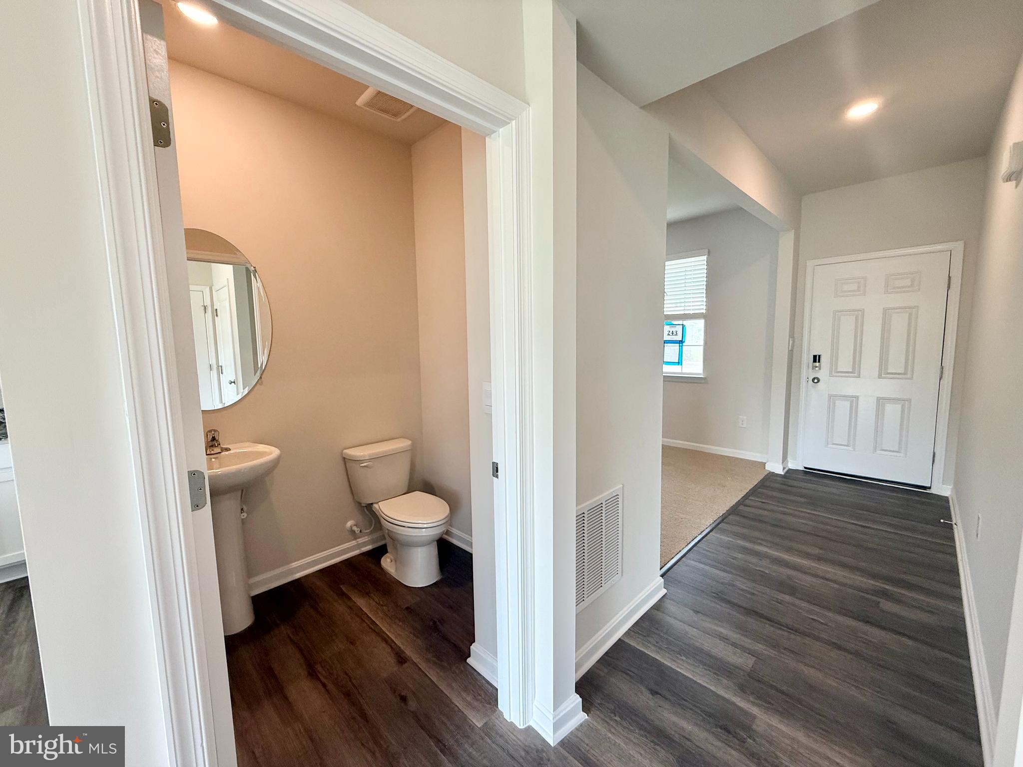 RED HILL - Residential