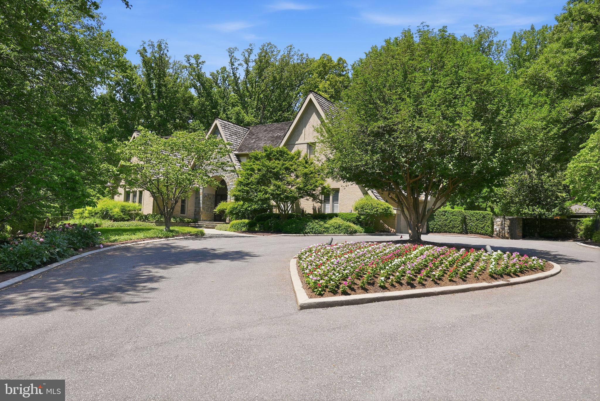 KENTSDALE ESTATES - Residential