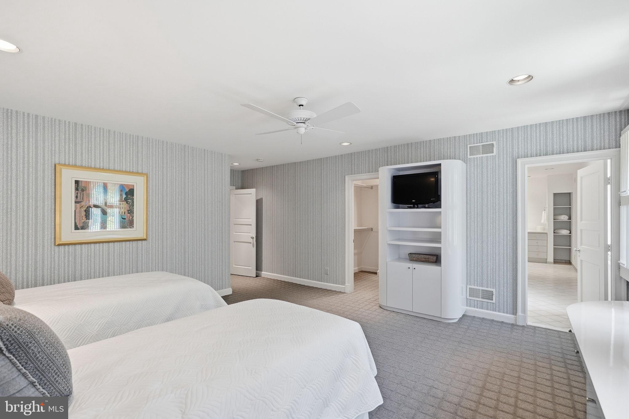 KENTSDALE ESTATES - Residential