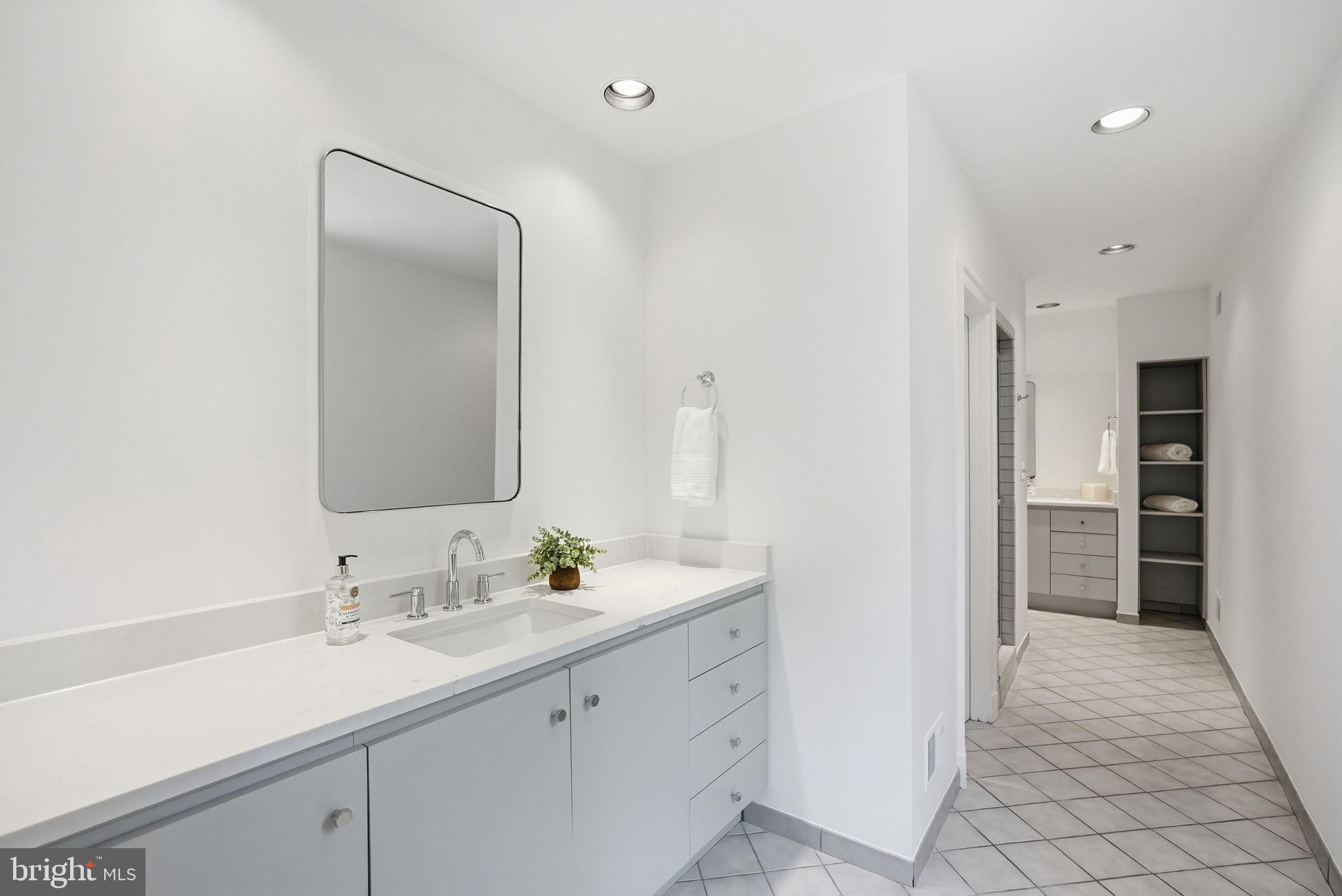 KENTSDALE ESTATES - Residential