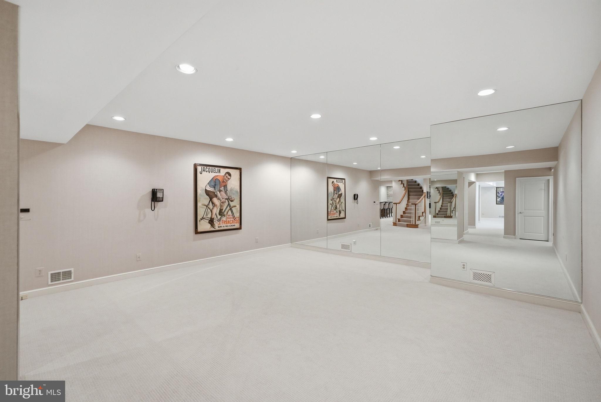 KENTSDALE ESTATES - Residential