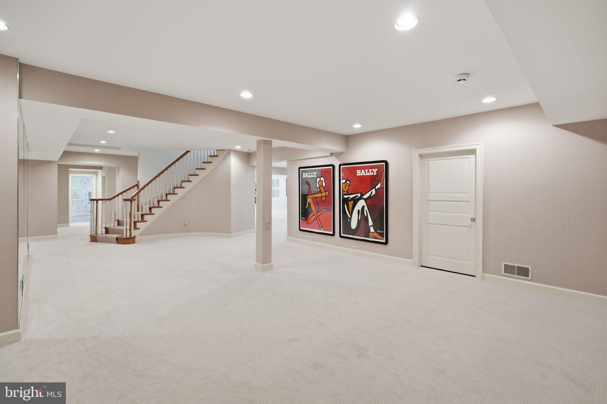 KENTSDALE ESTATES - Residential