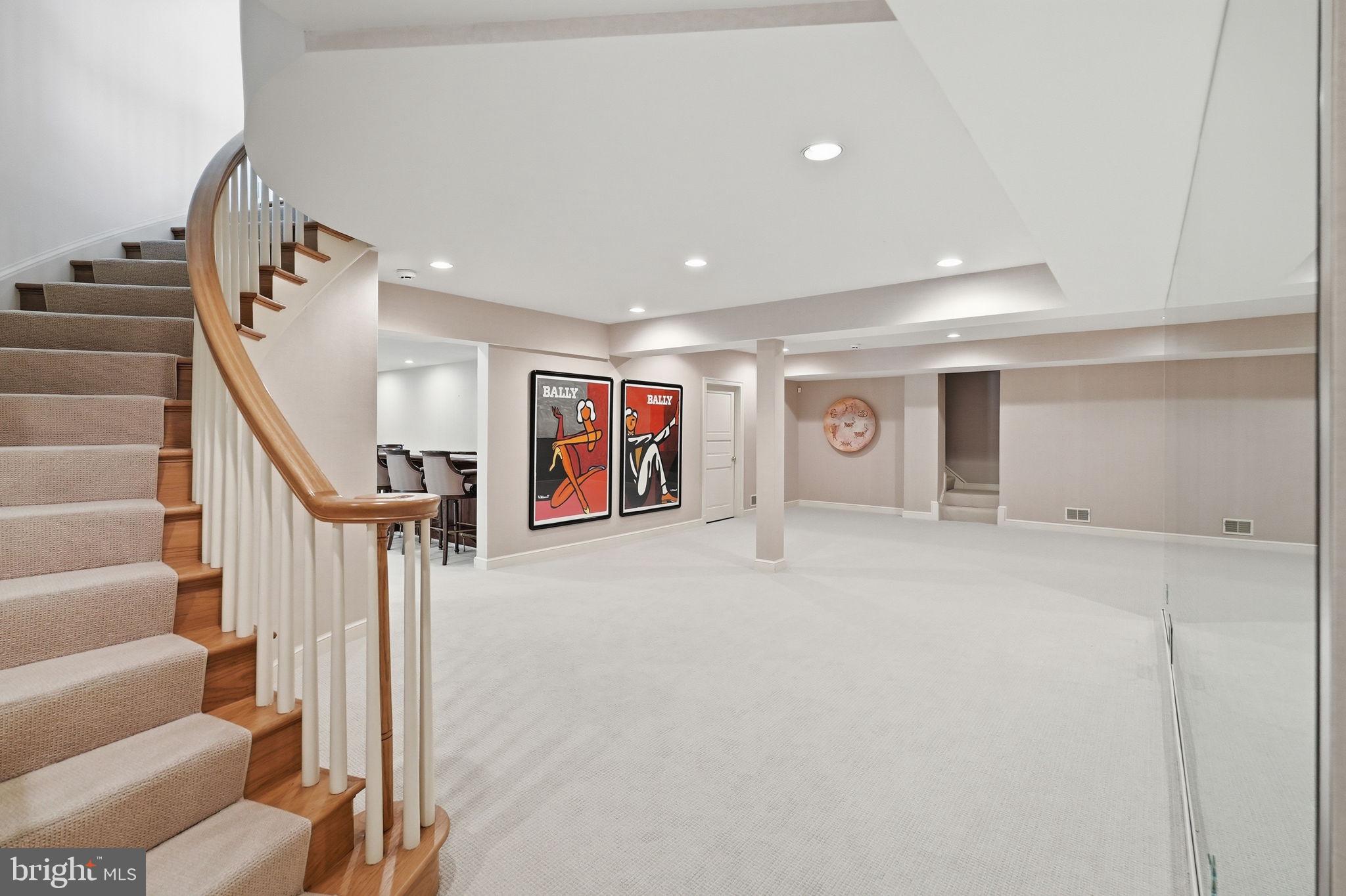 KENTSDALE ESTATES - Residential