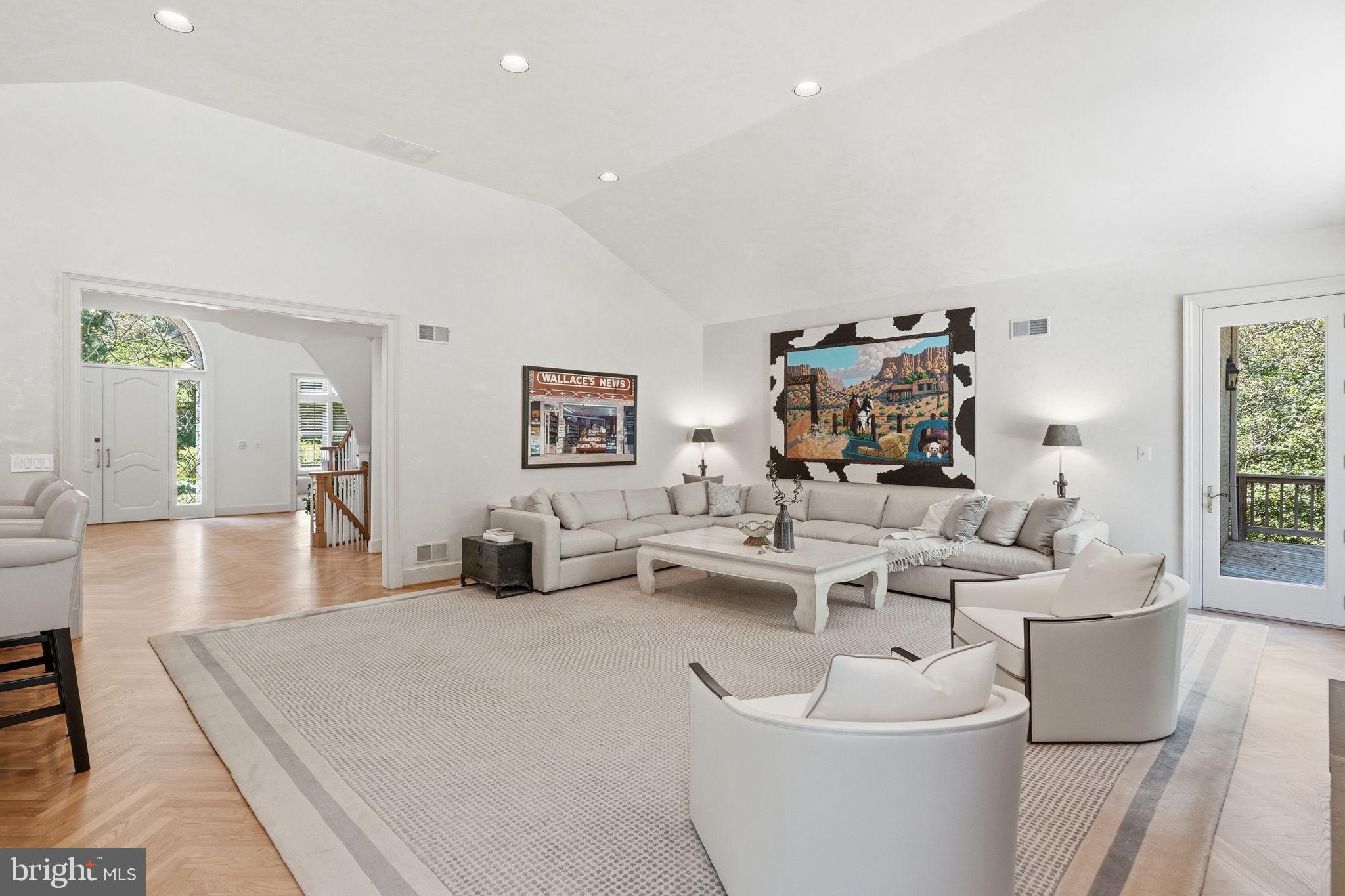 KENTSDALE ESTATES - Residential