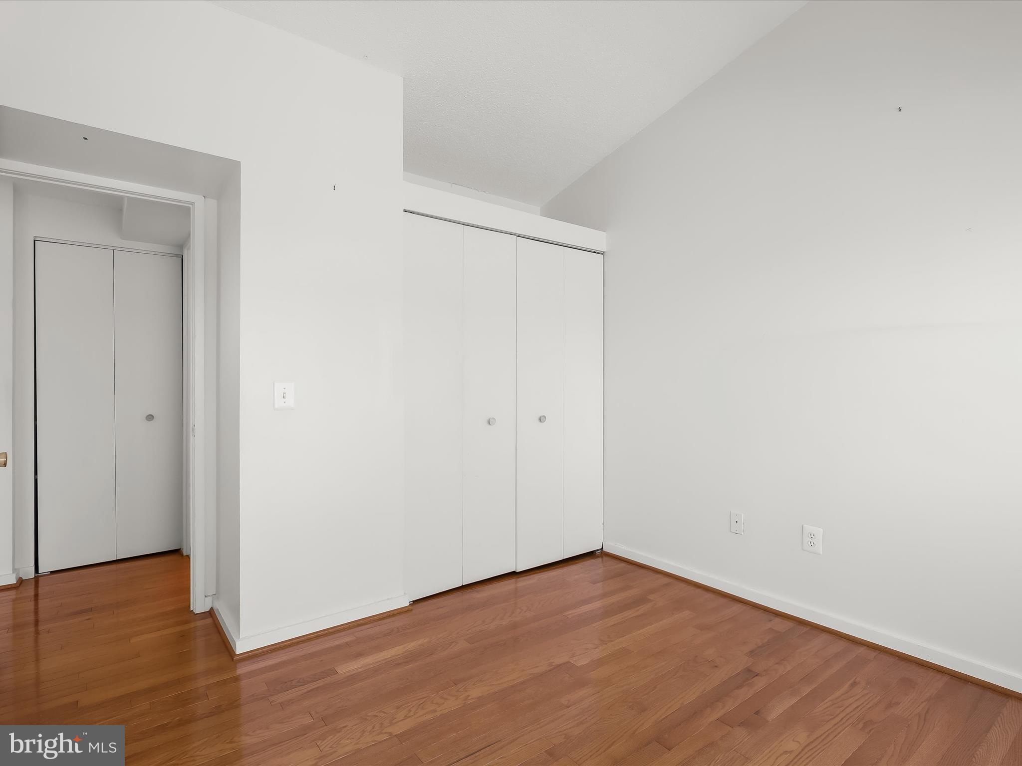 COLD SPRING NEWTOWN - Residential