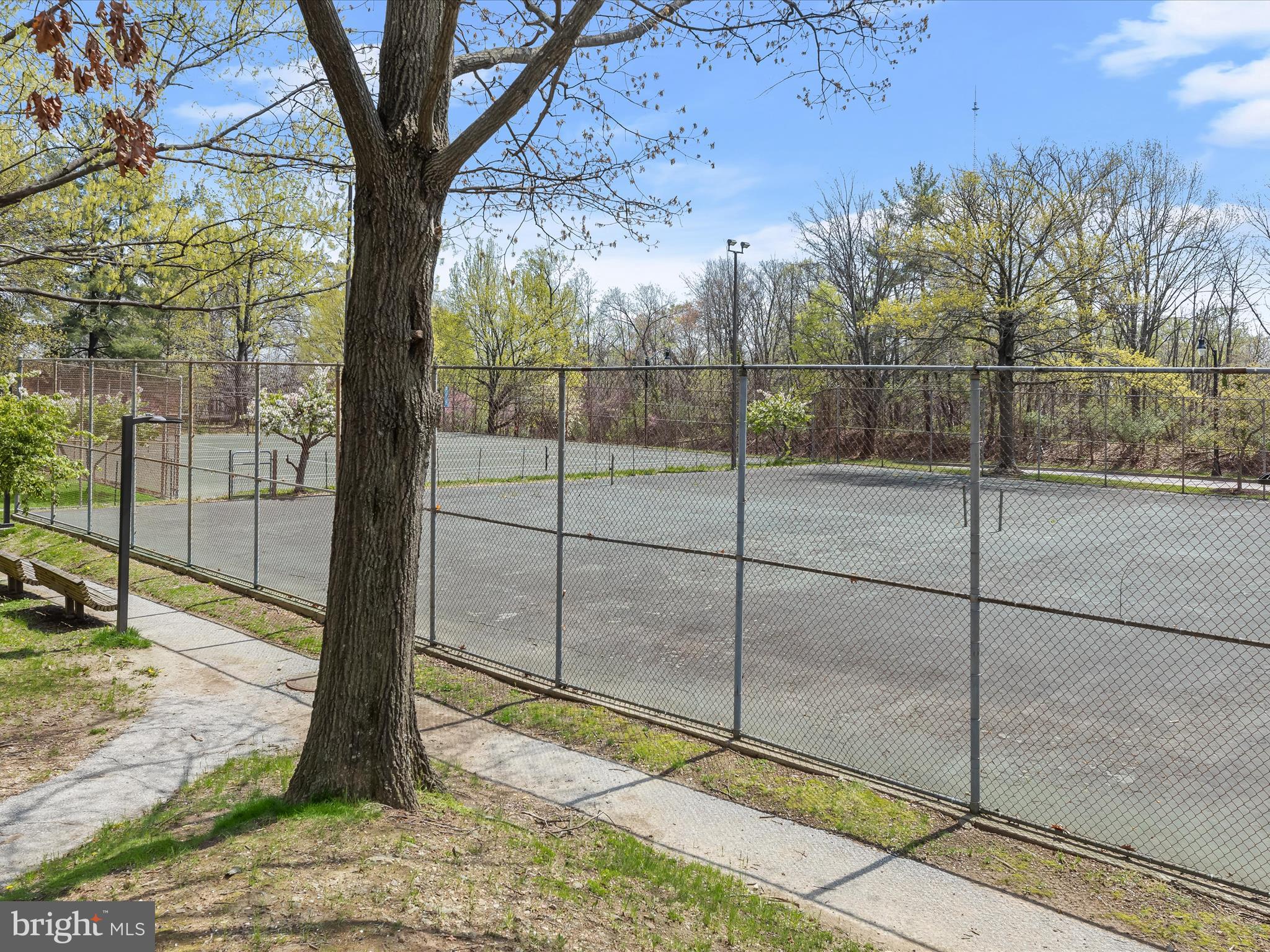 COLD SPRING NEWTOWN - Residential