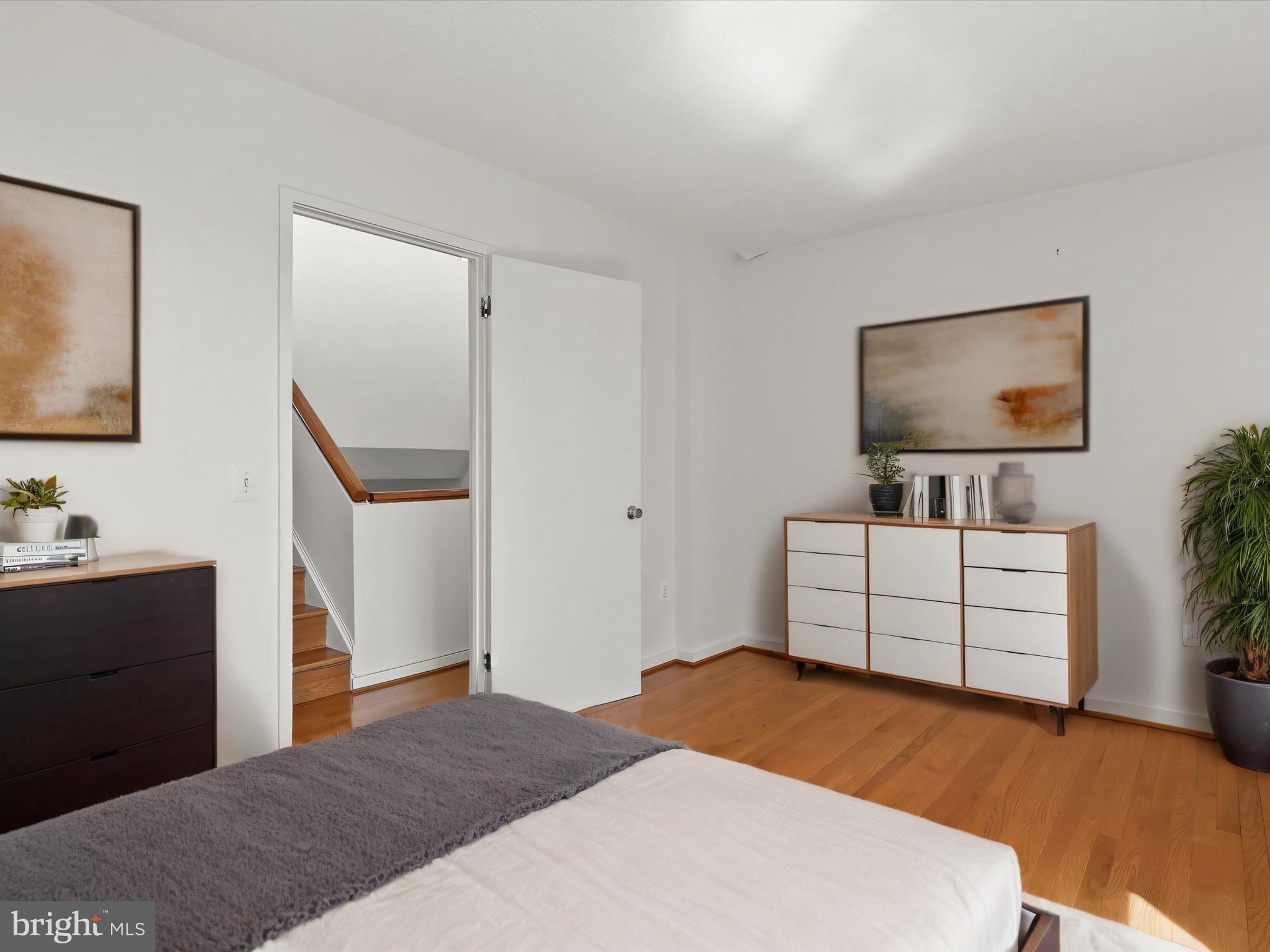 COLD SPRING NEWTOWN - Residential