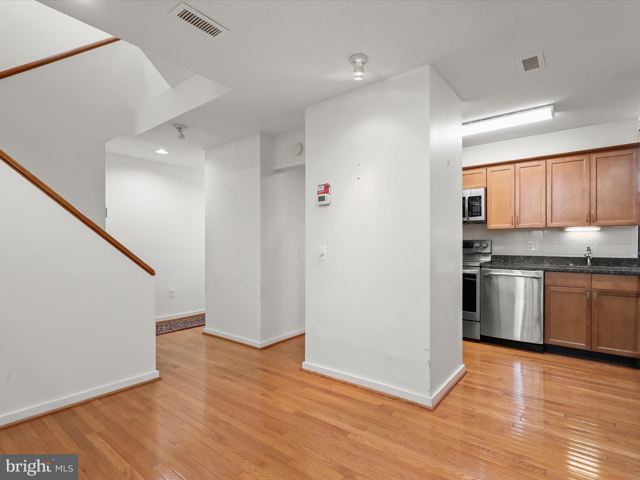 COLD SPRING NEWTOWN - Residential