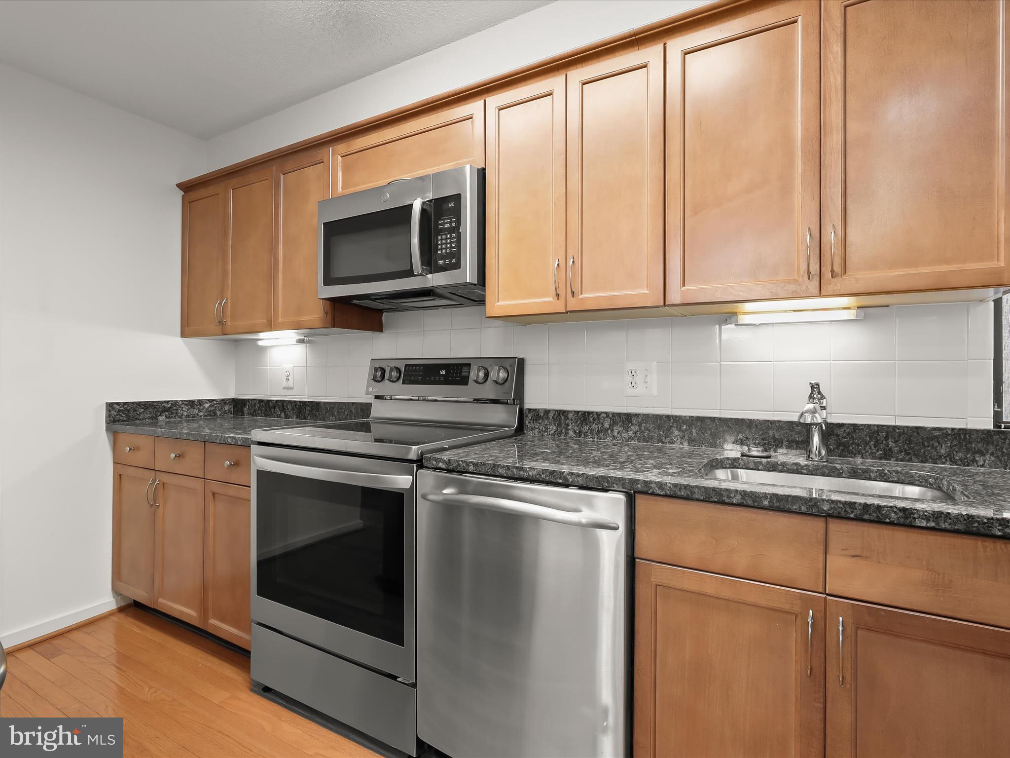 COLD SPRING NEWTOWN - Residential