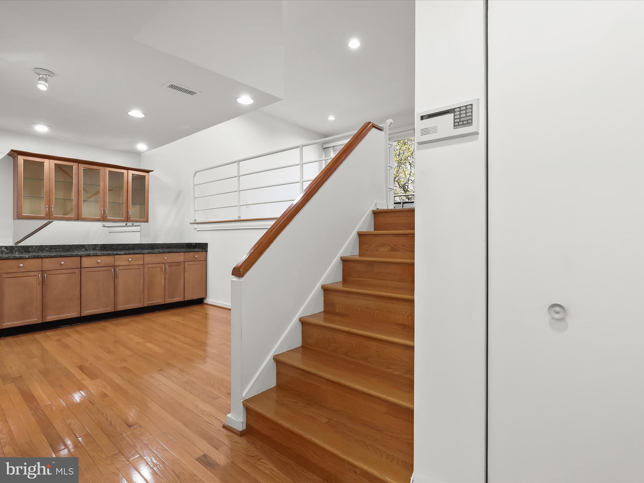 COLD SPRING NEWTOWN - Residential