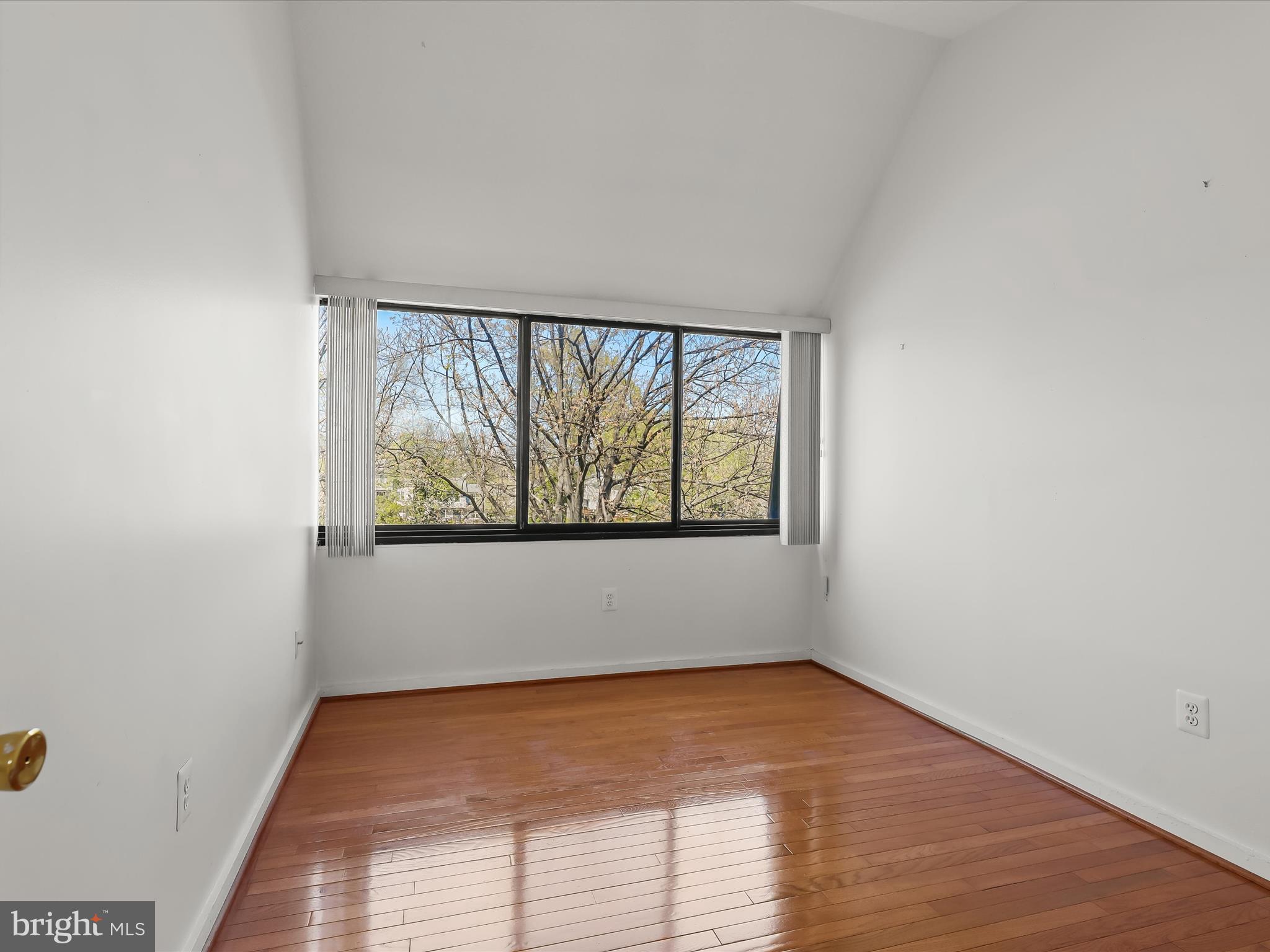 COLD SPRING NEWTOWN - Residential