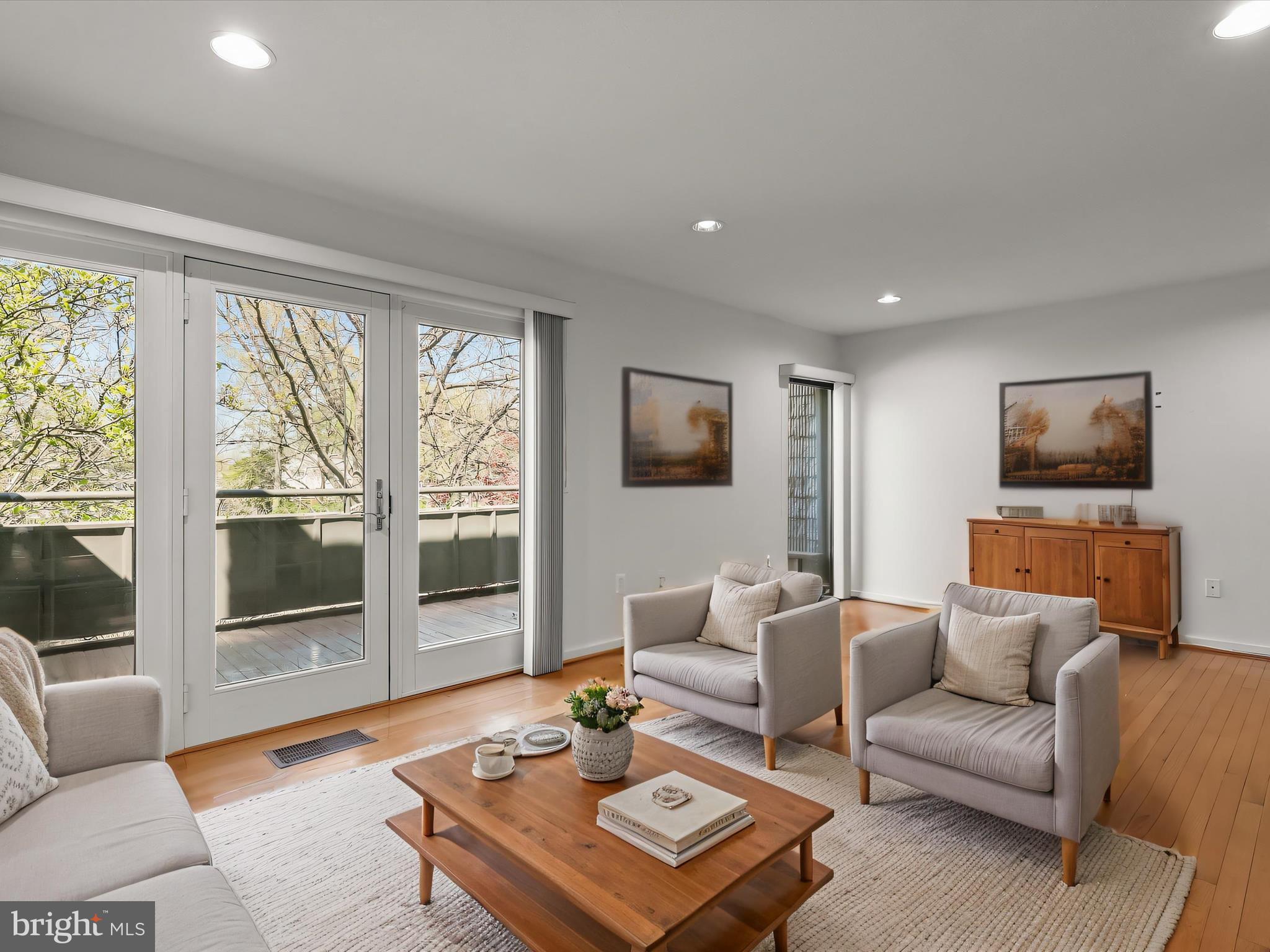 COLD SPRING NEWTOWN - Residential