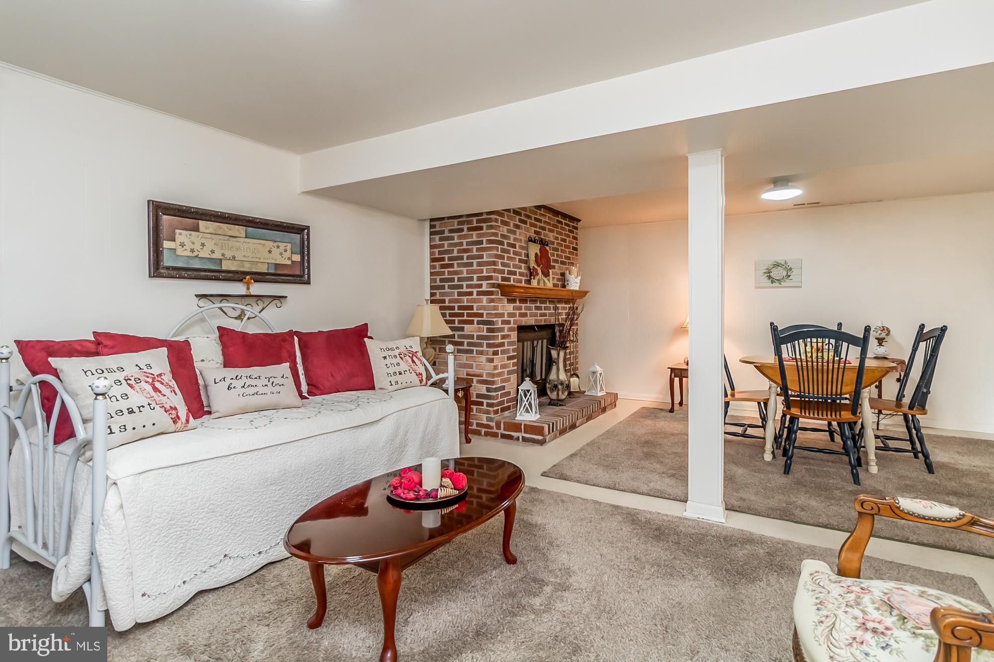 ROSEDALE - Residential