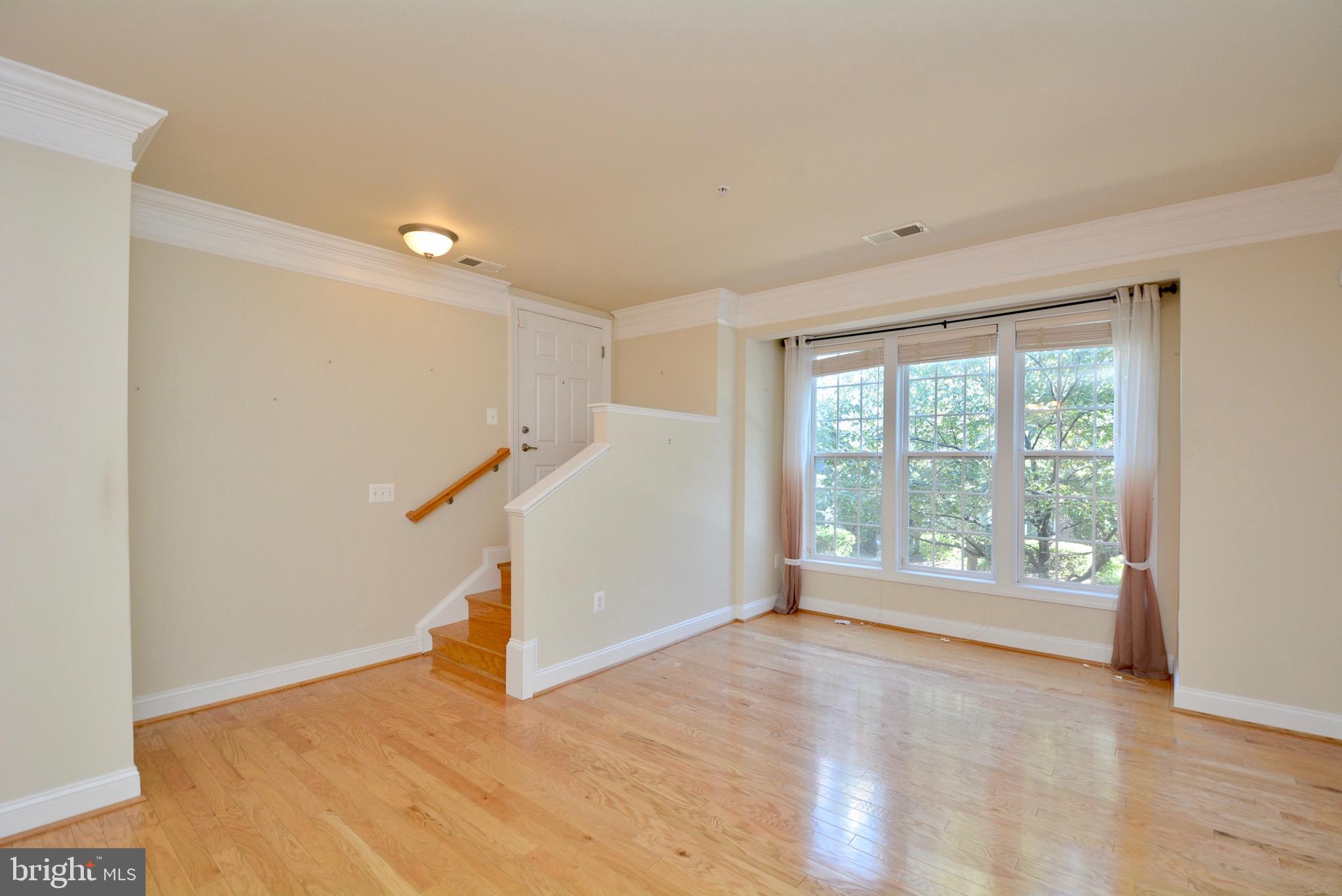 POTOMAC CLUB CONDOMINIUMS - Residential