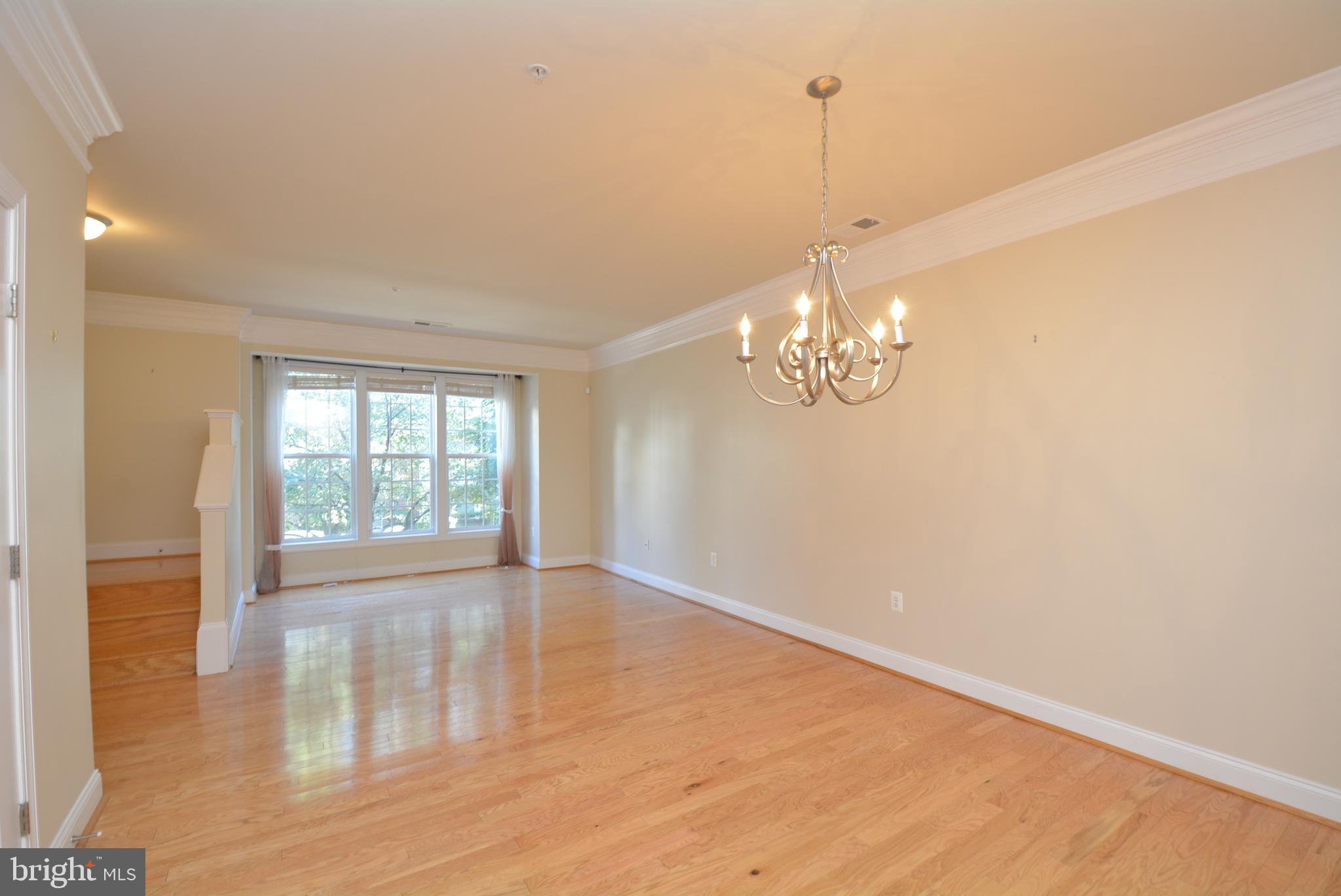 POTOMAC CLUB CONDOMINIUMS - Residential