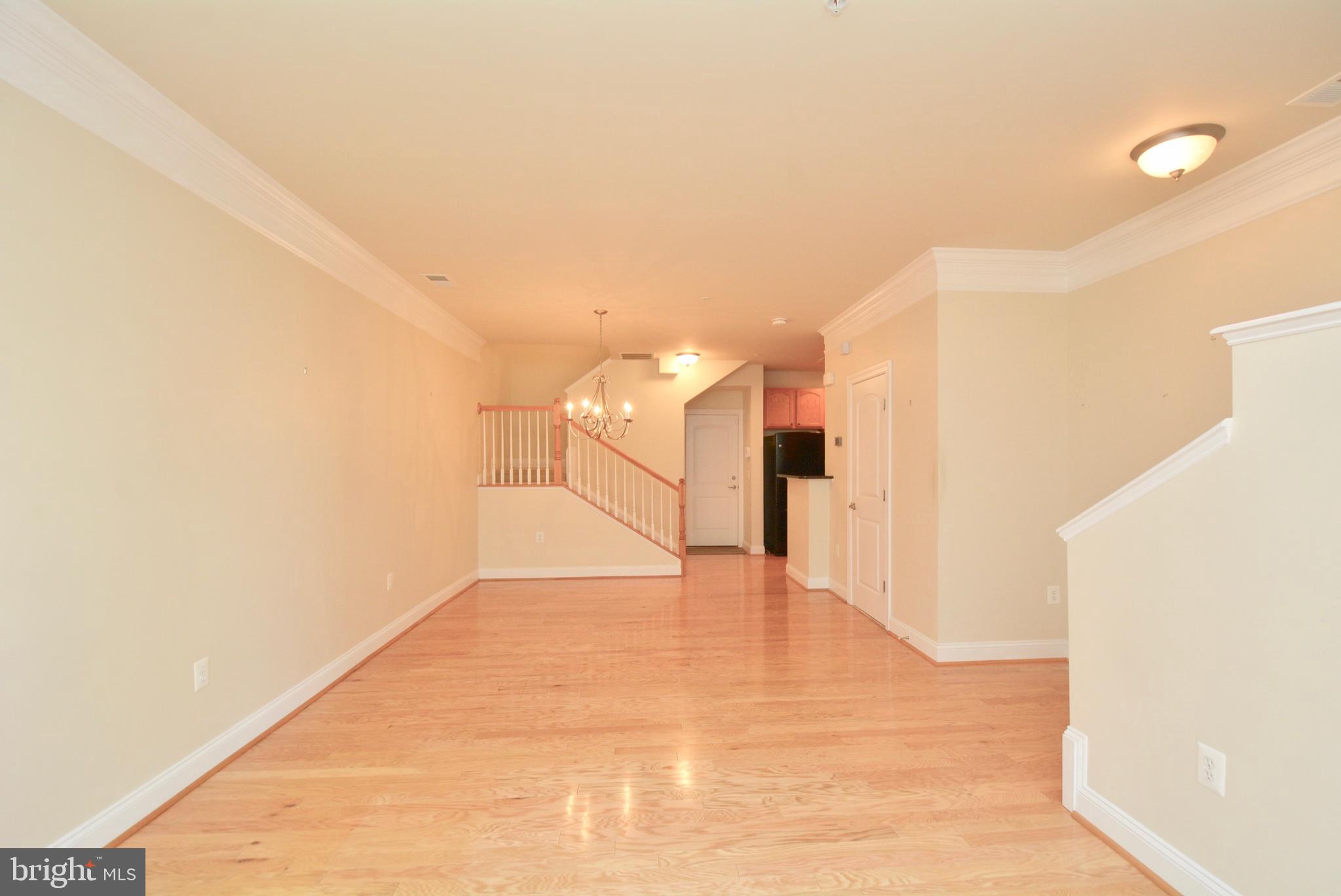 POTOMAC CLUB CONDOMINIUMS - Residential