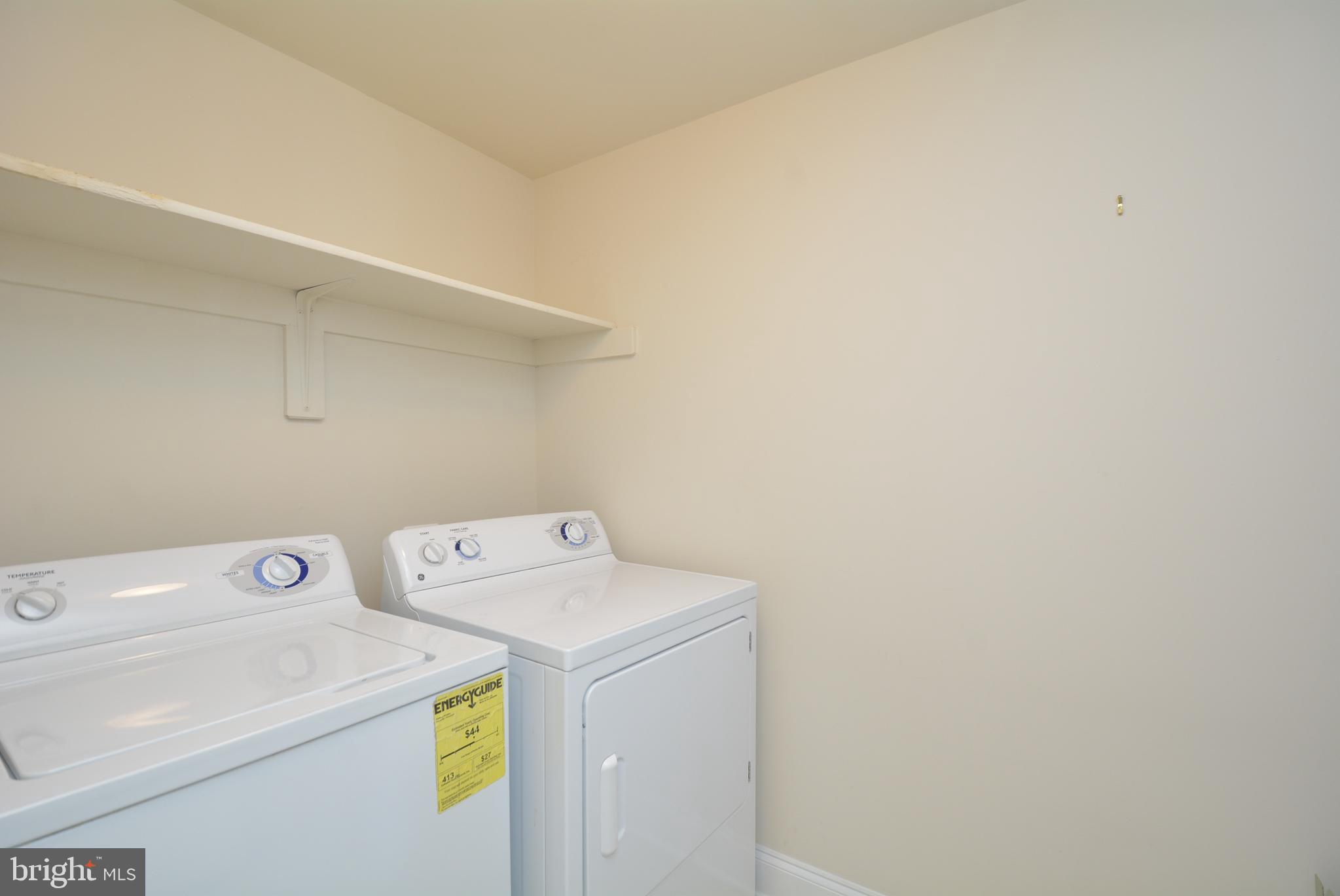 POTOMAC CLUB CONDOMINIUMS - Residential