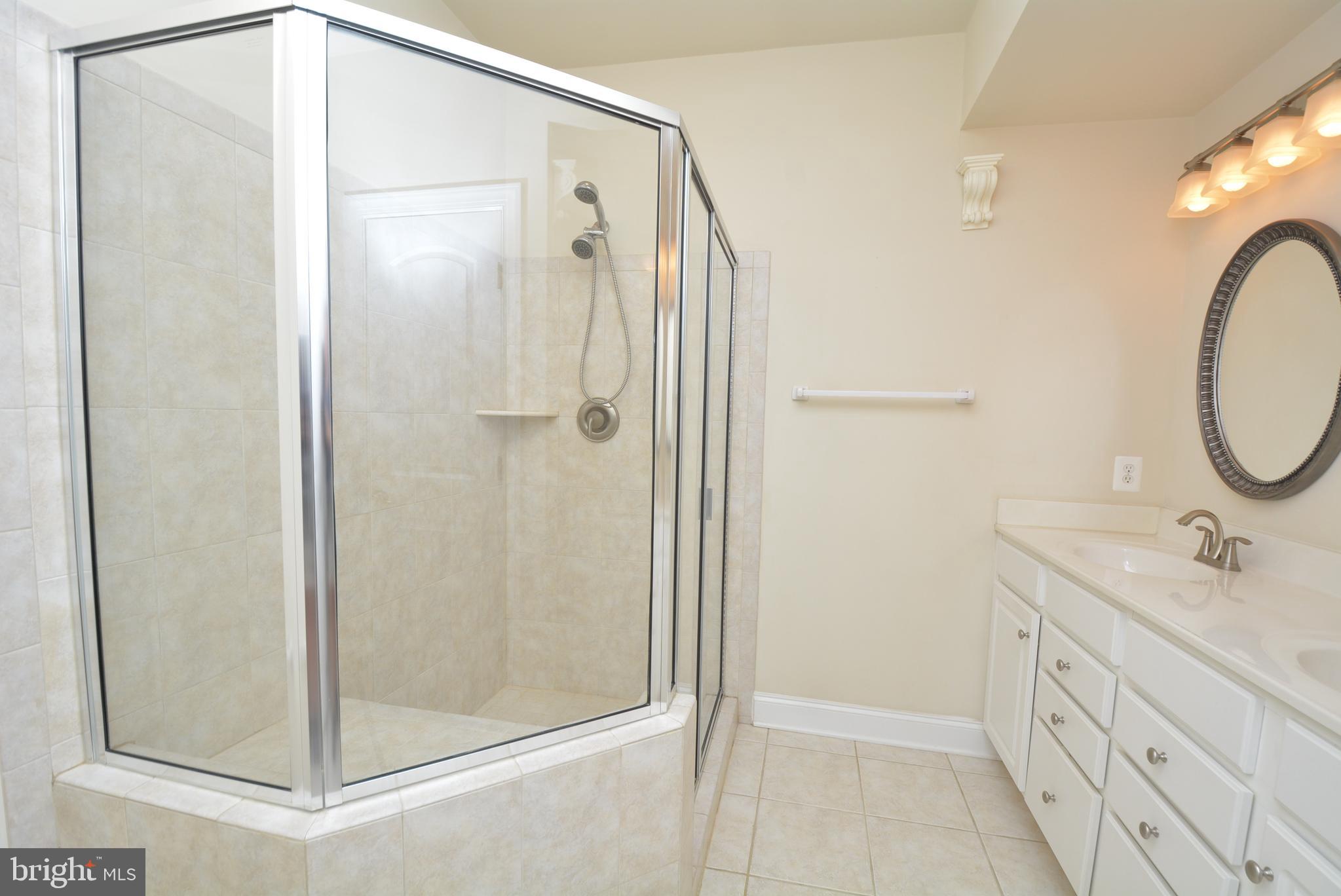 POTOMAC CLUB CONDOMINIUMS - Residential