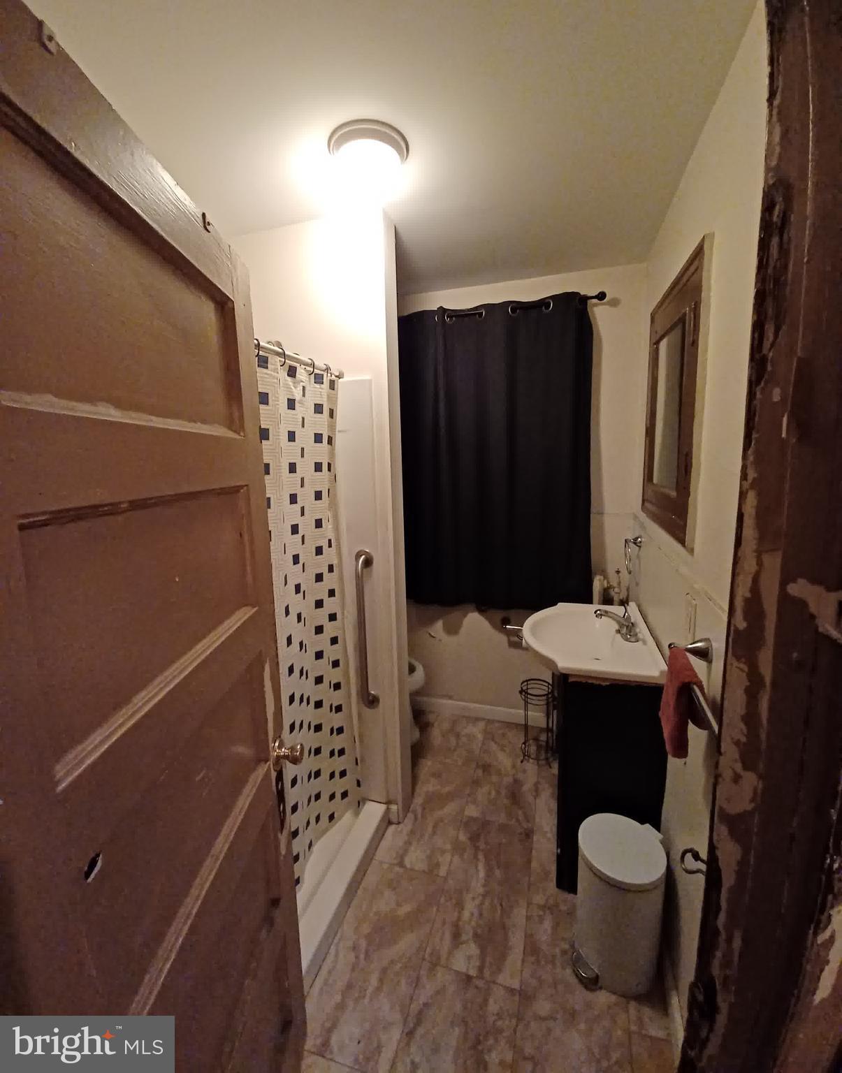 STRAWBERRY MANSION - Residential