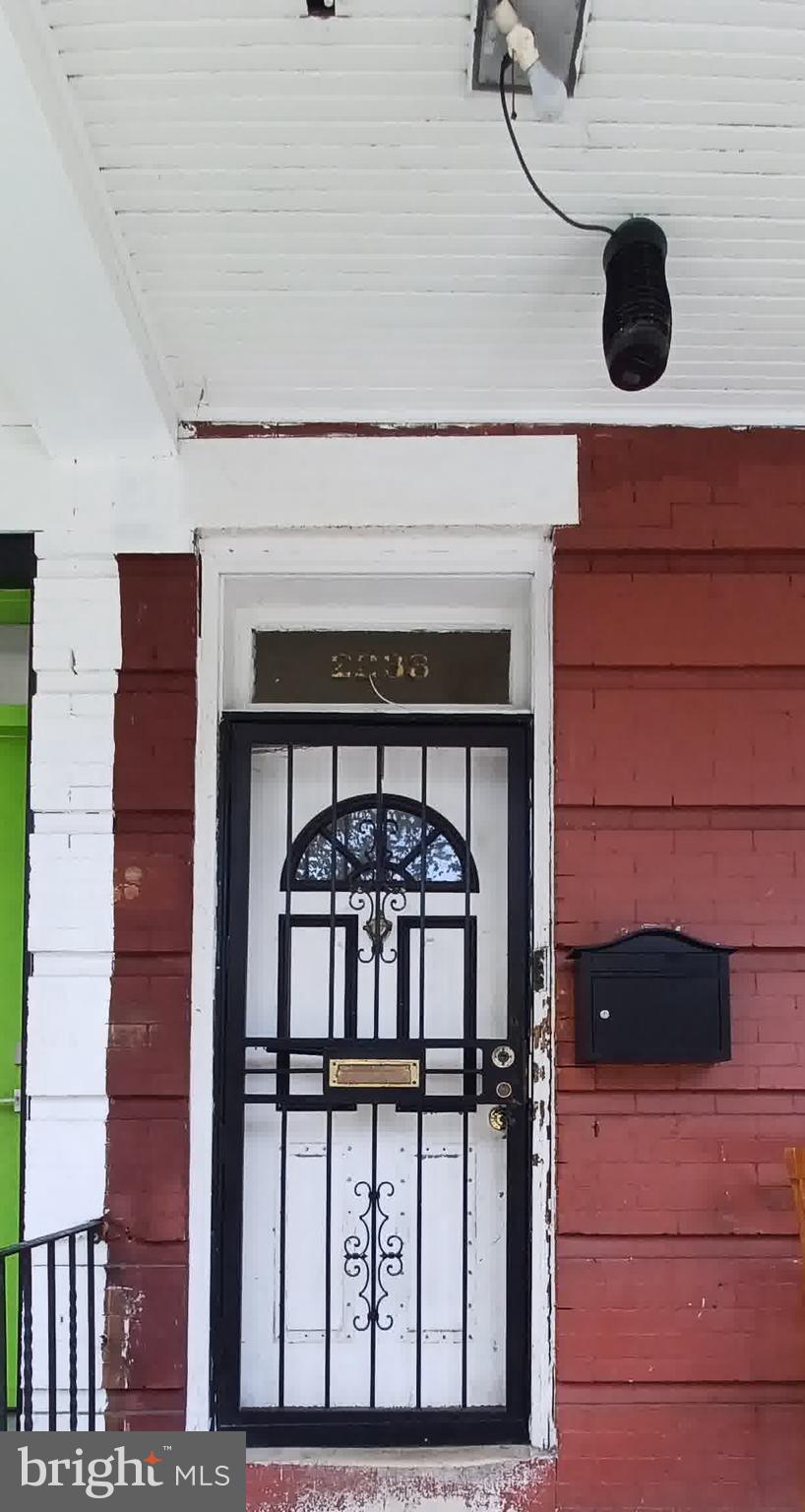 STRAWBERRY MANSION - Residential